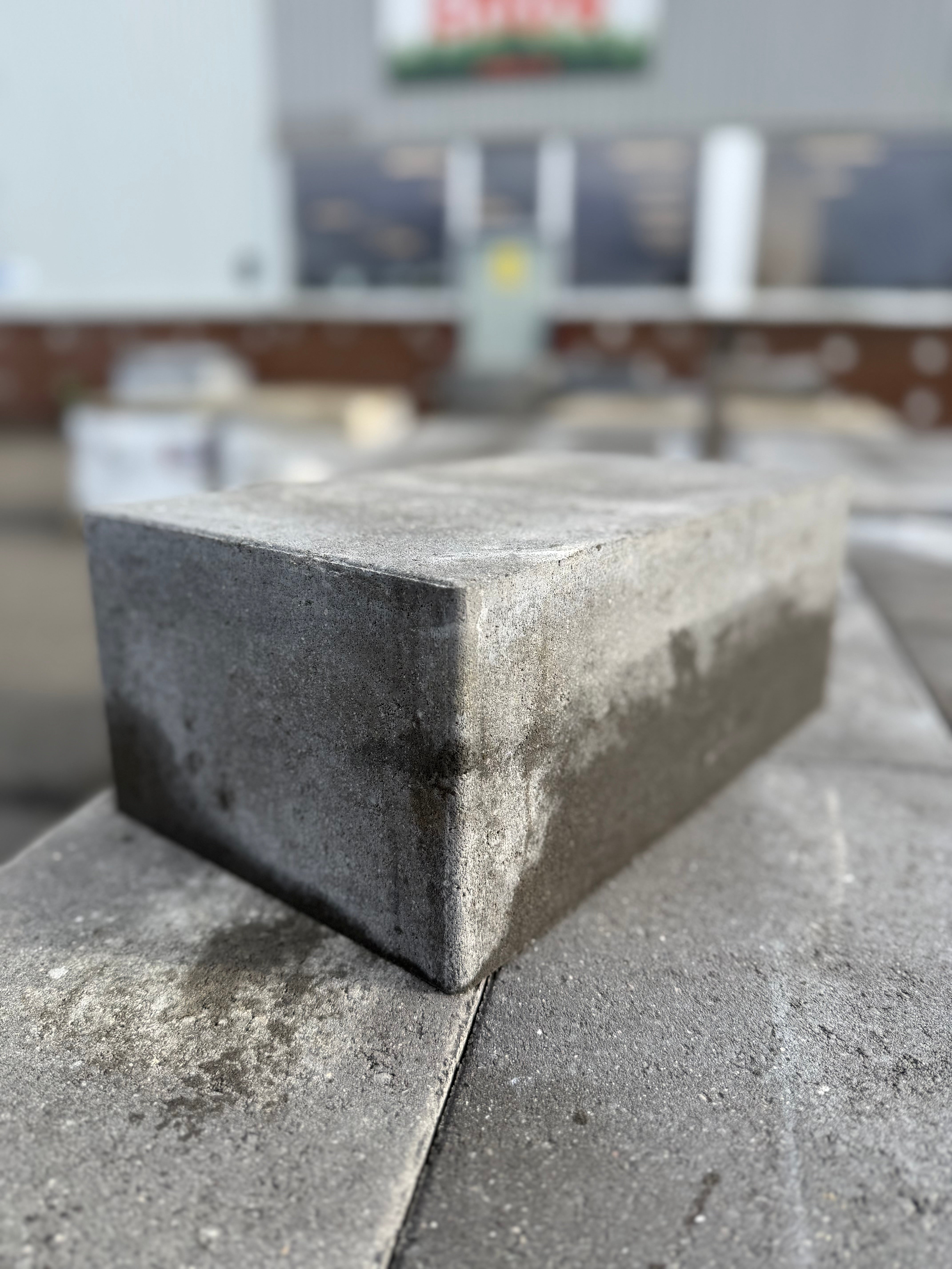 Kantblock 250x500x130mm – Antracit