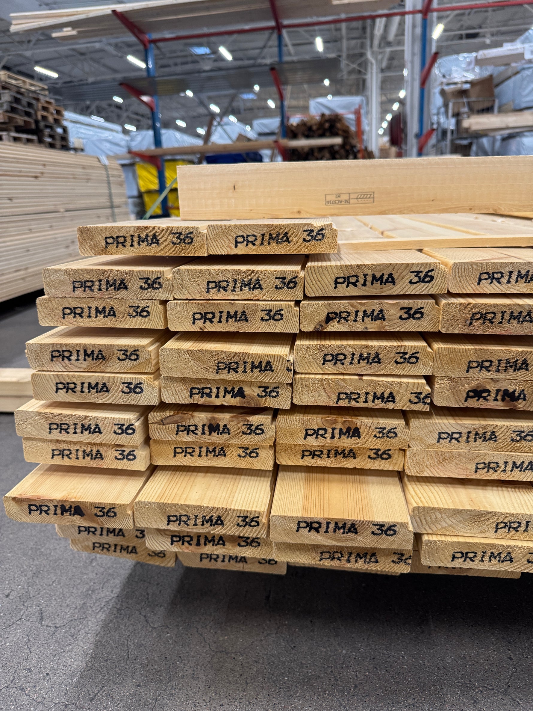 Paket Hyvlade Brädor 28x120mm 3,60m – 95 st Felhyvlade