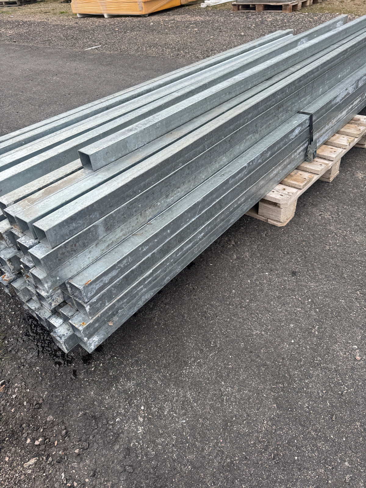 Pall Galvade Stängselstolpar 50x50mm – 2,76m – ca 80st