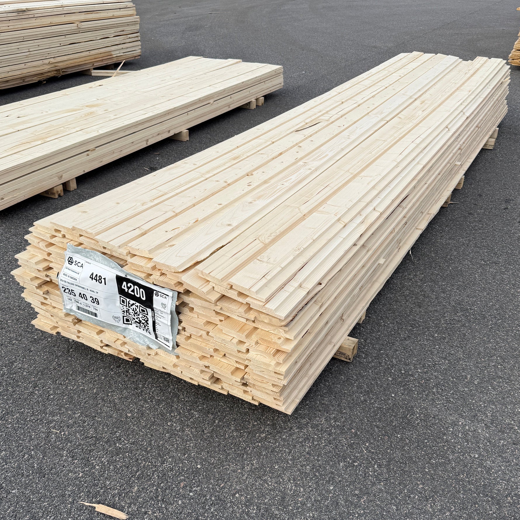 Parti Spårpanel 22x120 mm – 4,20 m 142st (Andra sortering)