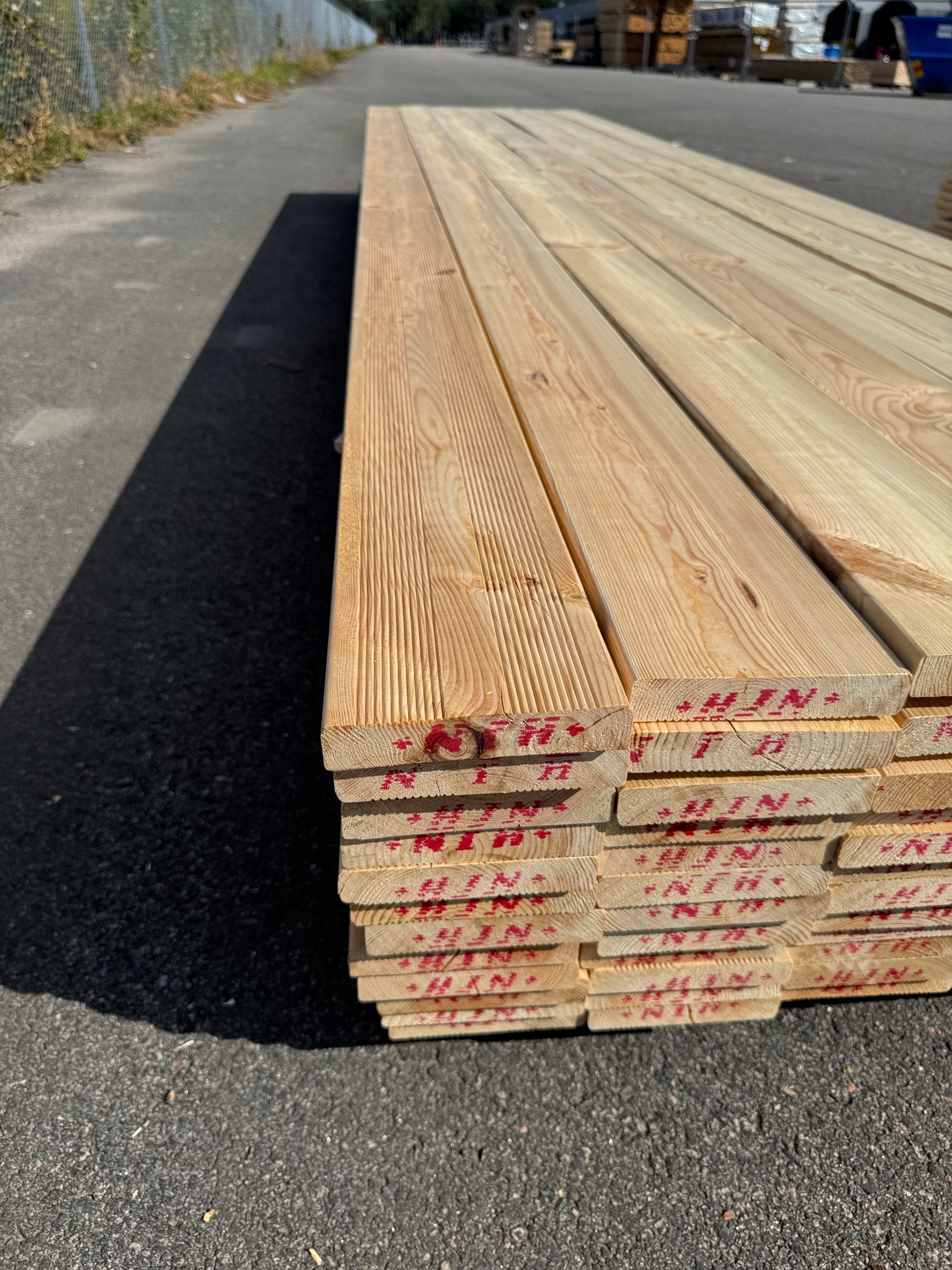 Paket Rillad 28x145 – 84st – 4.80–5.40 m – ANDRASORTERING
