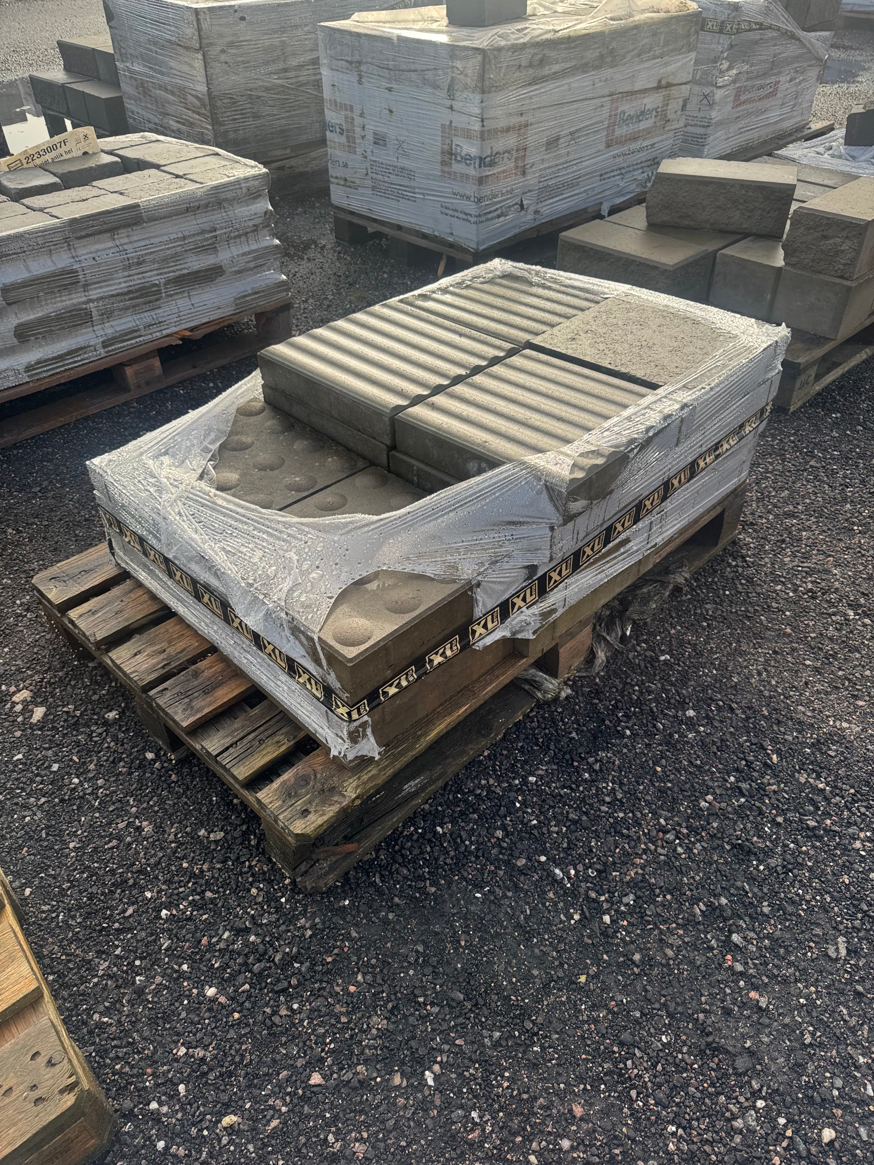 Pall Sten – 28 st (Vågiga / Cirklar)