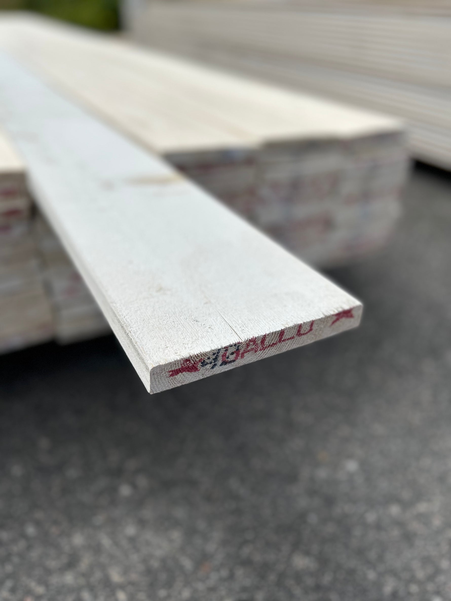 Paket Finsågade Brädor 22x170mm 4.20m 72st Grundmålad