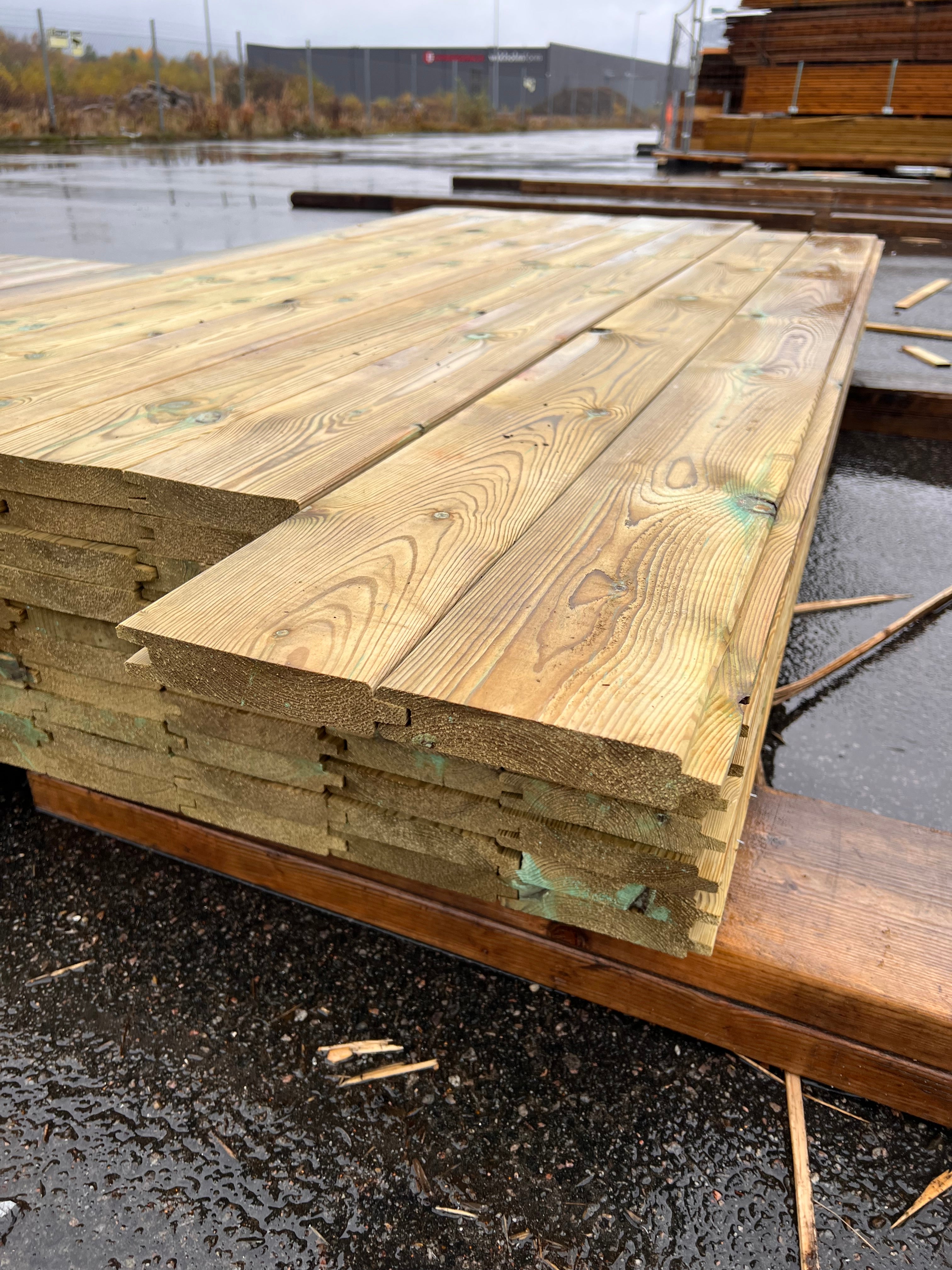 Paket Spontad Panel Hyvlad 27x145mm – 80 st 2.0m Tryckimpregnerad