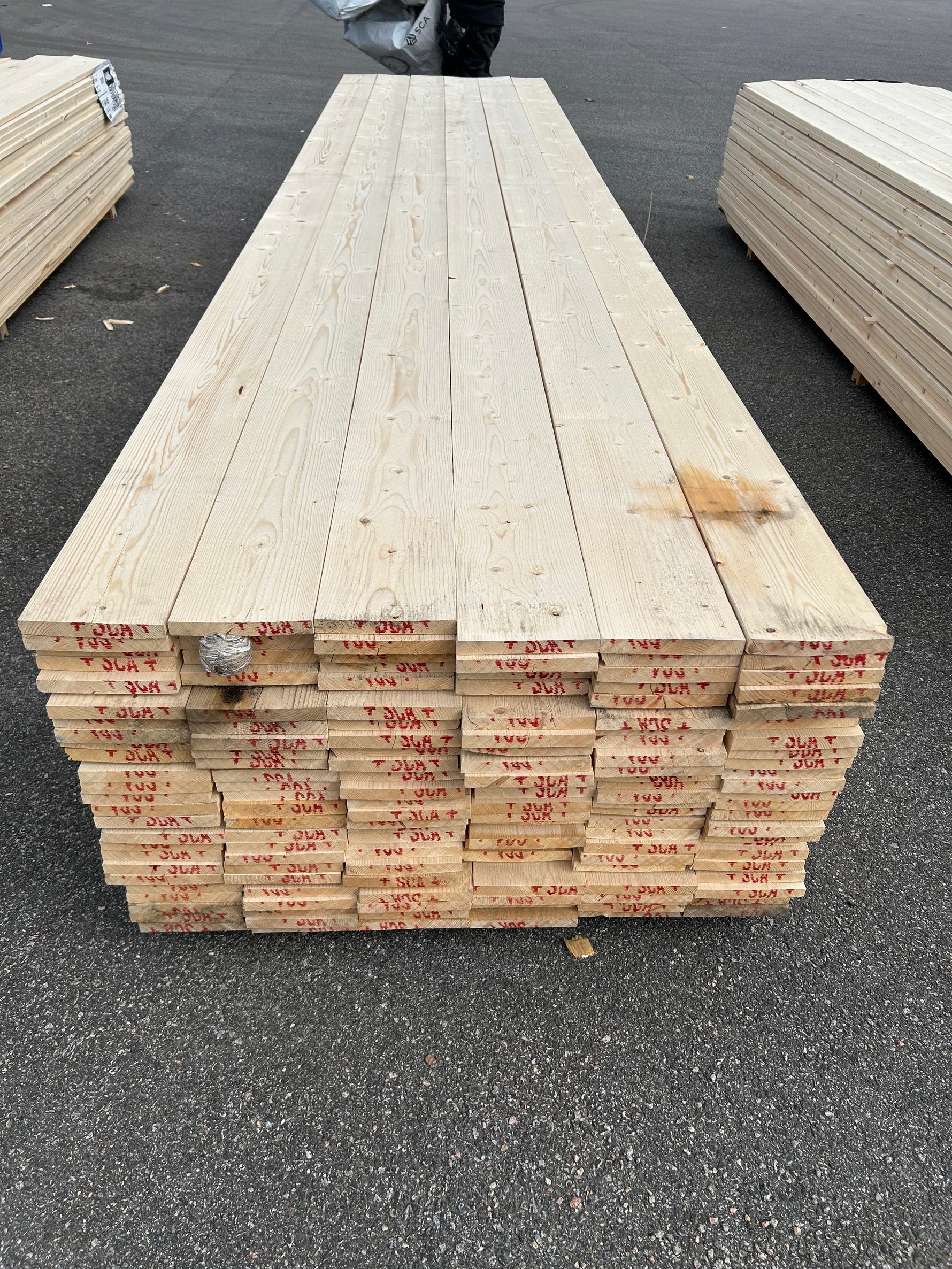 Parti Finsågade Brädor 22x170 mm – 4,80 m Obehandlade