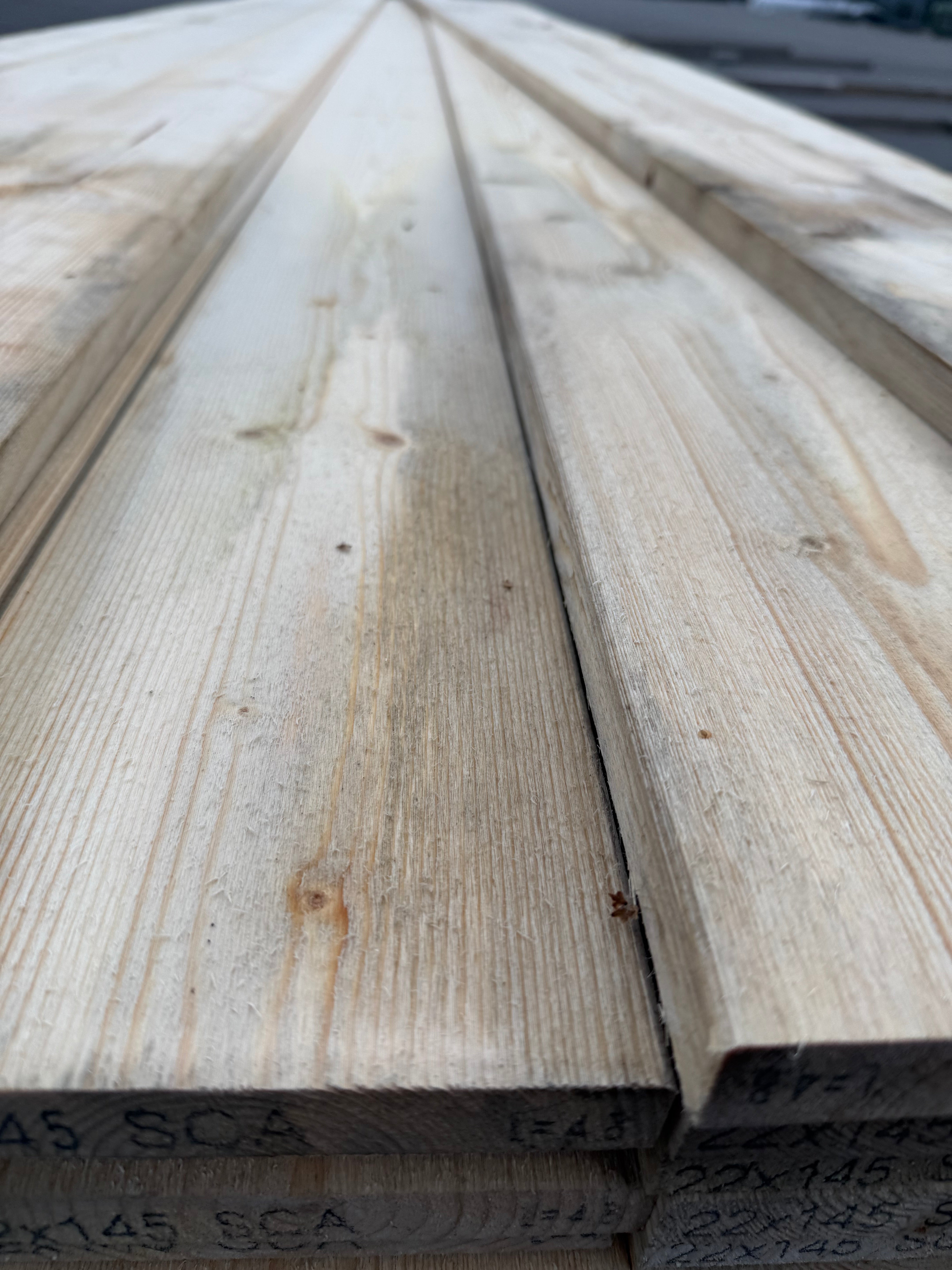 Paket Finsågade Brädor 22x145mm 4.80m- 182st (Fuktskadat)