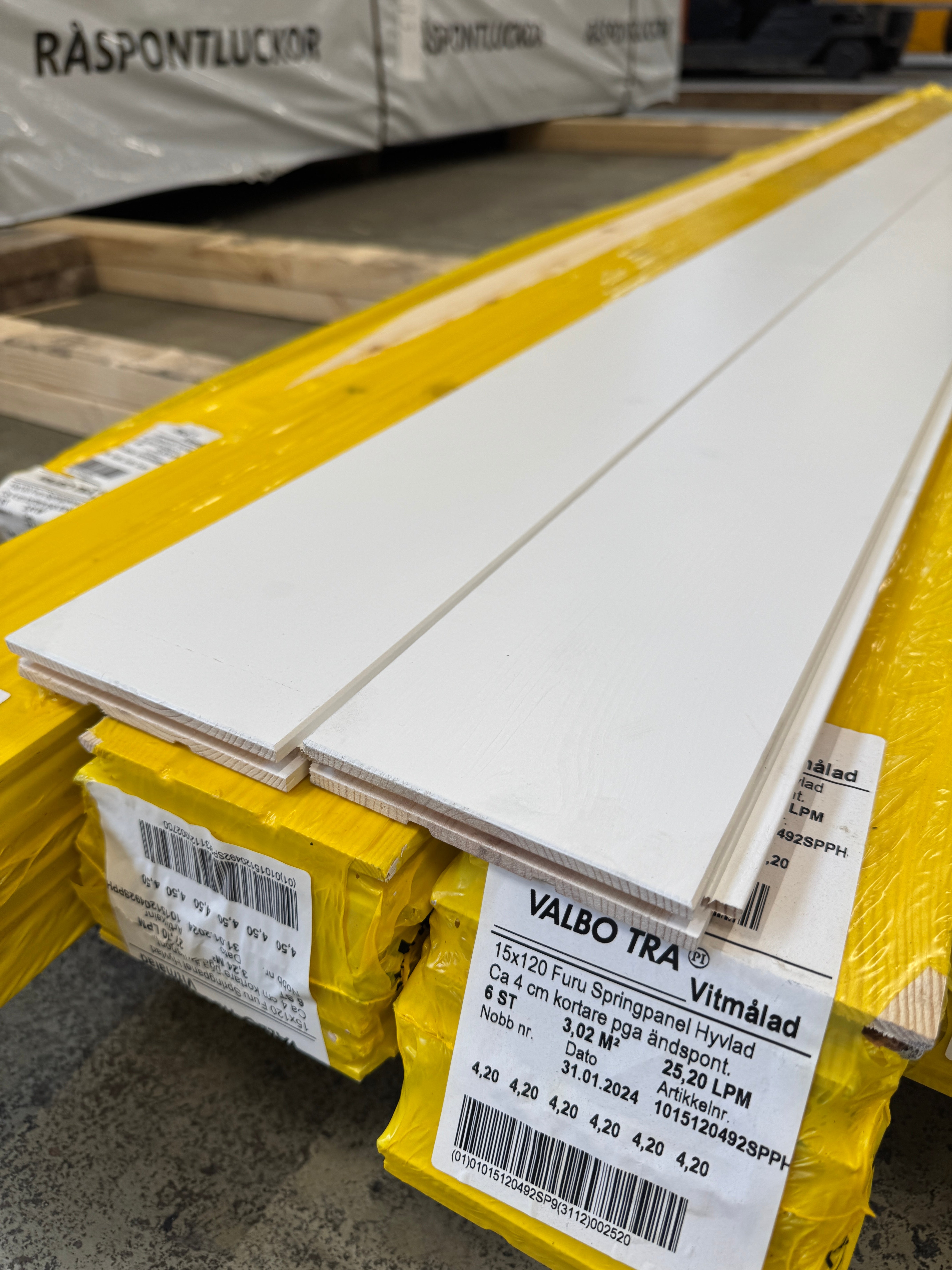 Paket Innerpanel 15x120mm – 8 pkt (3,90–4,76 m, furu, vitmålad)