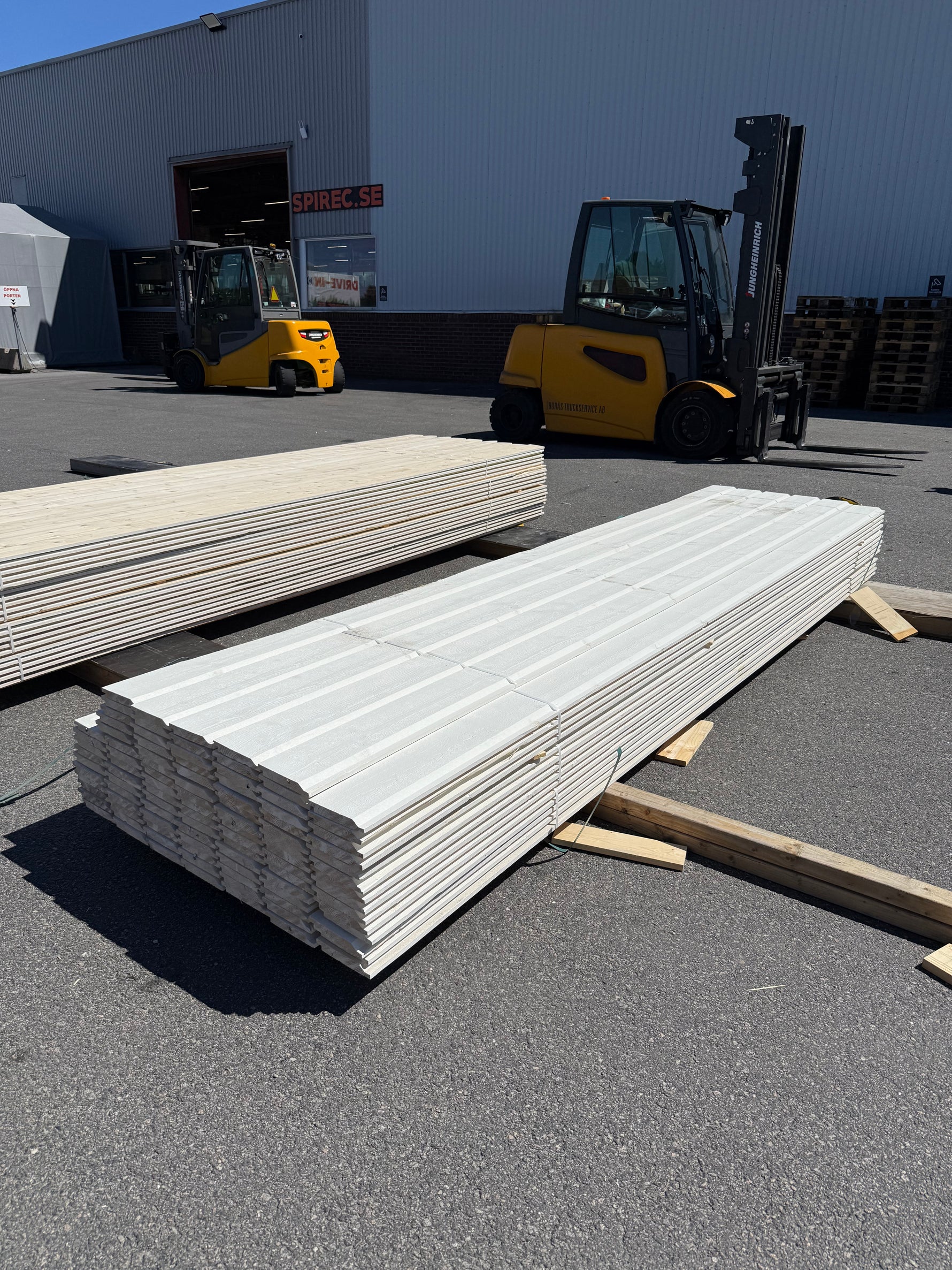 Paket Ytterpanel Enkelfas Halvspont 22x145mm, 100st 3.60m Grundmålad