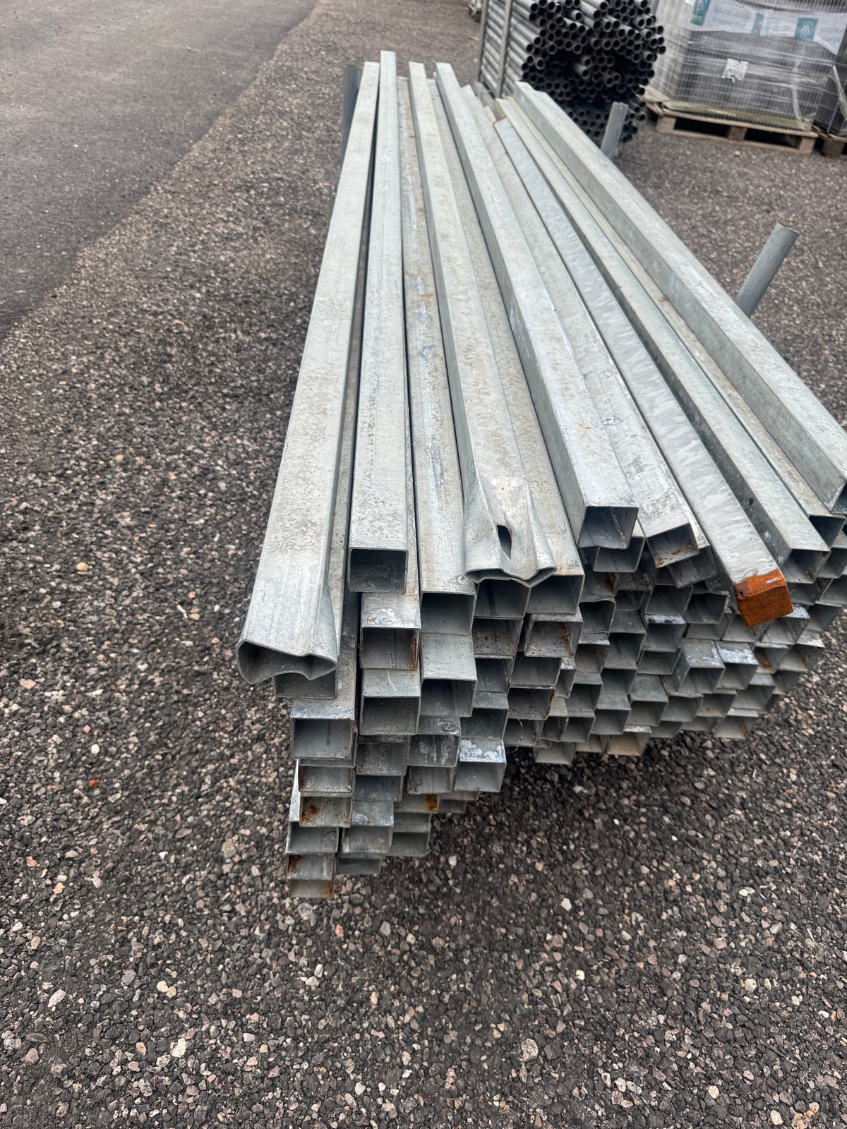 Pall Galvade Fyrkantsrör 50x50mm – 2,76m – 96st