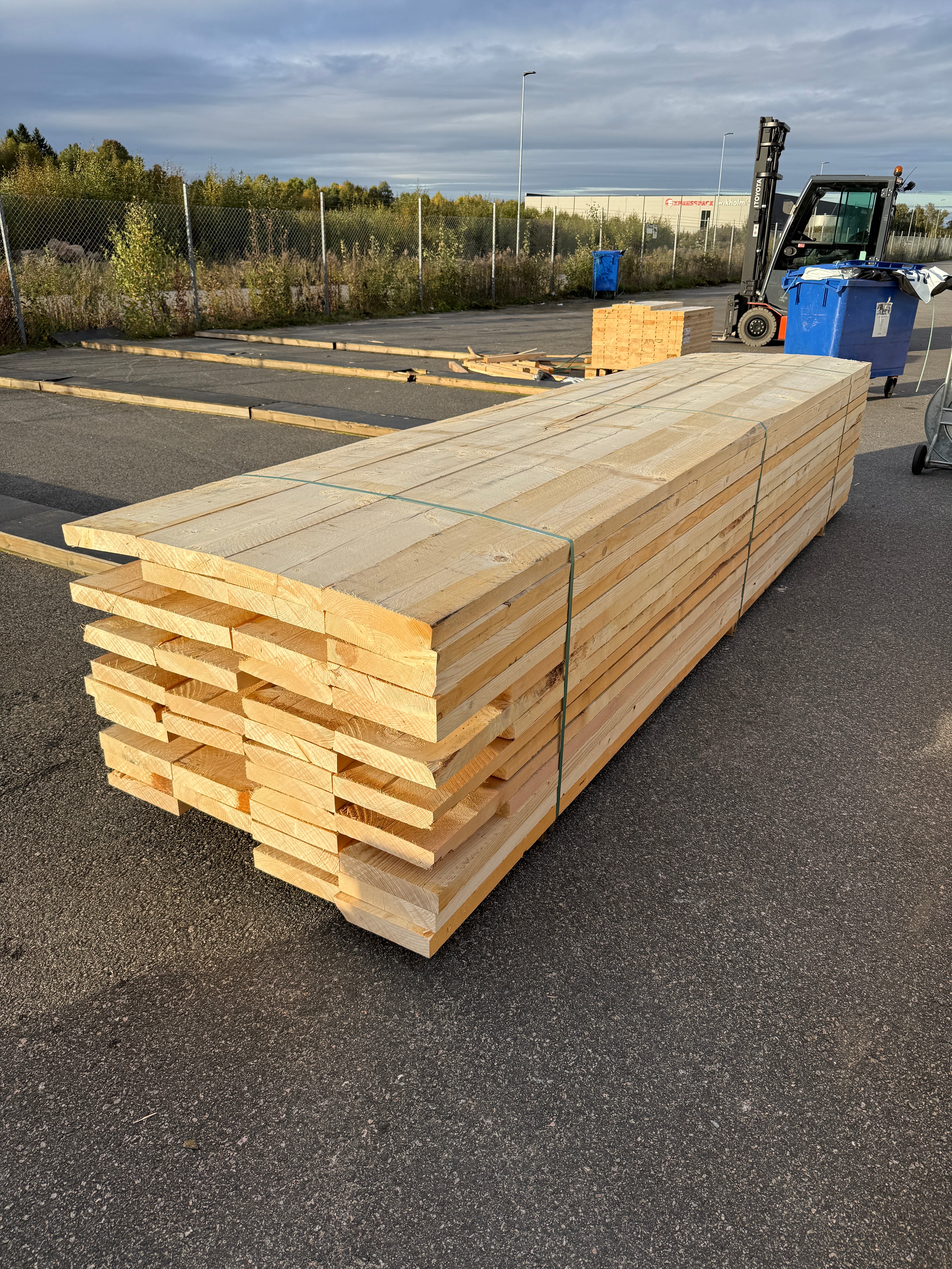 Paket Ohyvlade Reglar 47x250mm (3,00–4,20m) 60st