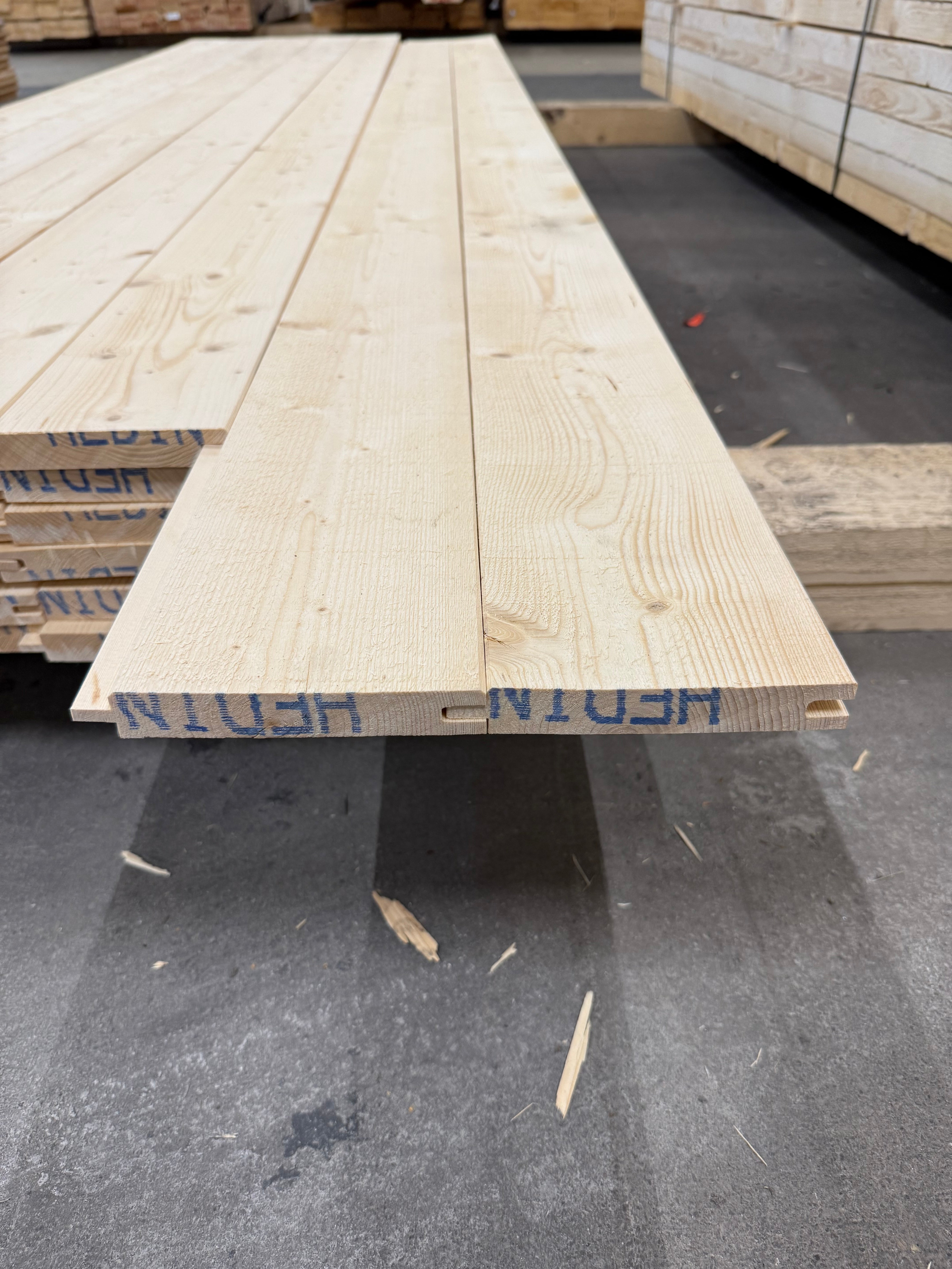 Paket Finsågade Brädor 22x145mm 42st 3.0m