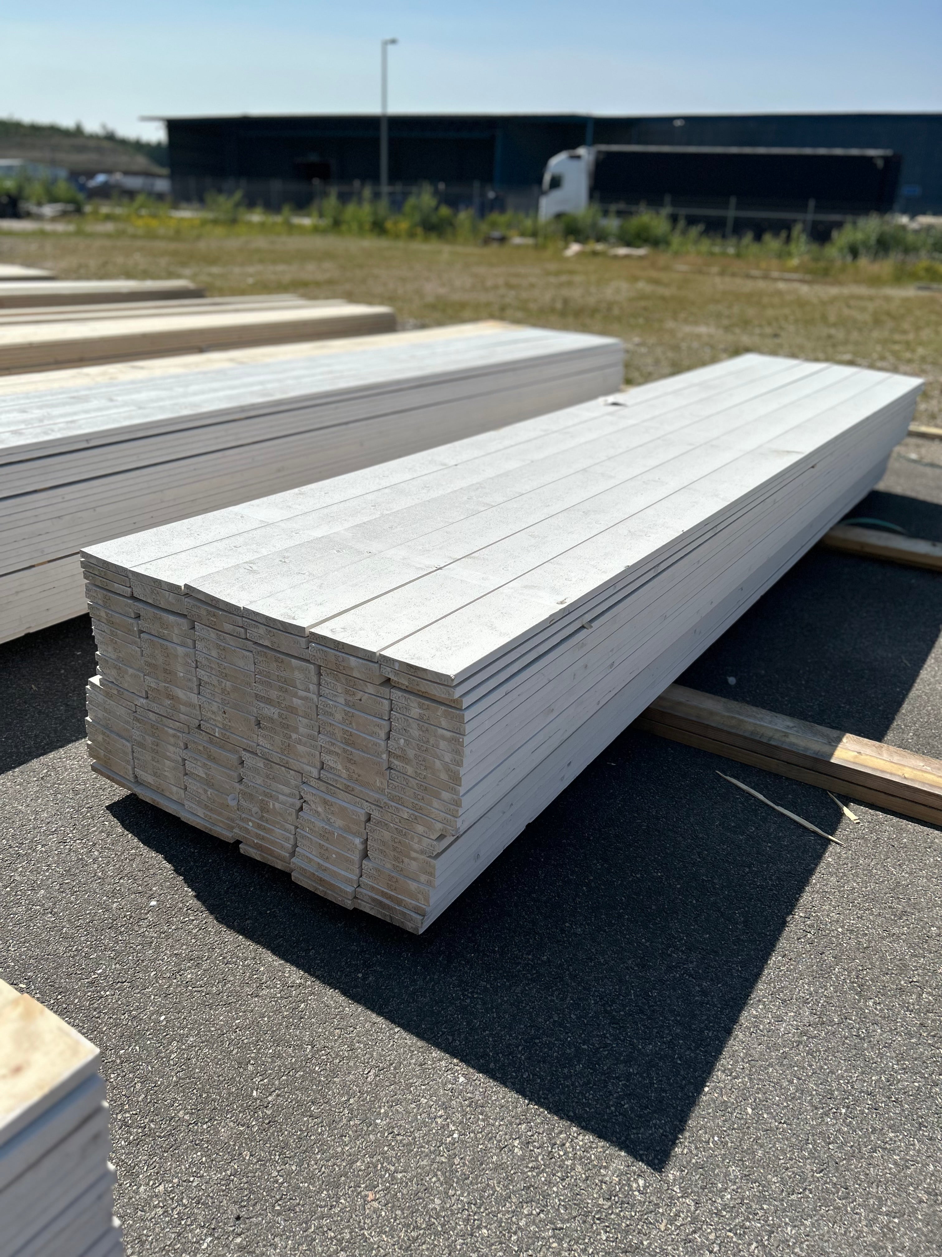 Paket Finsågade Brädor 22x170mm Mellanstruken 4.80m 156st