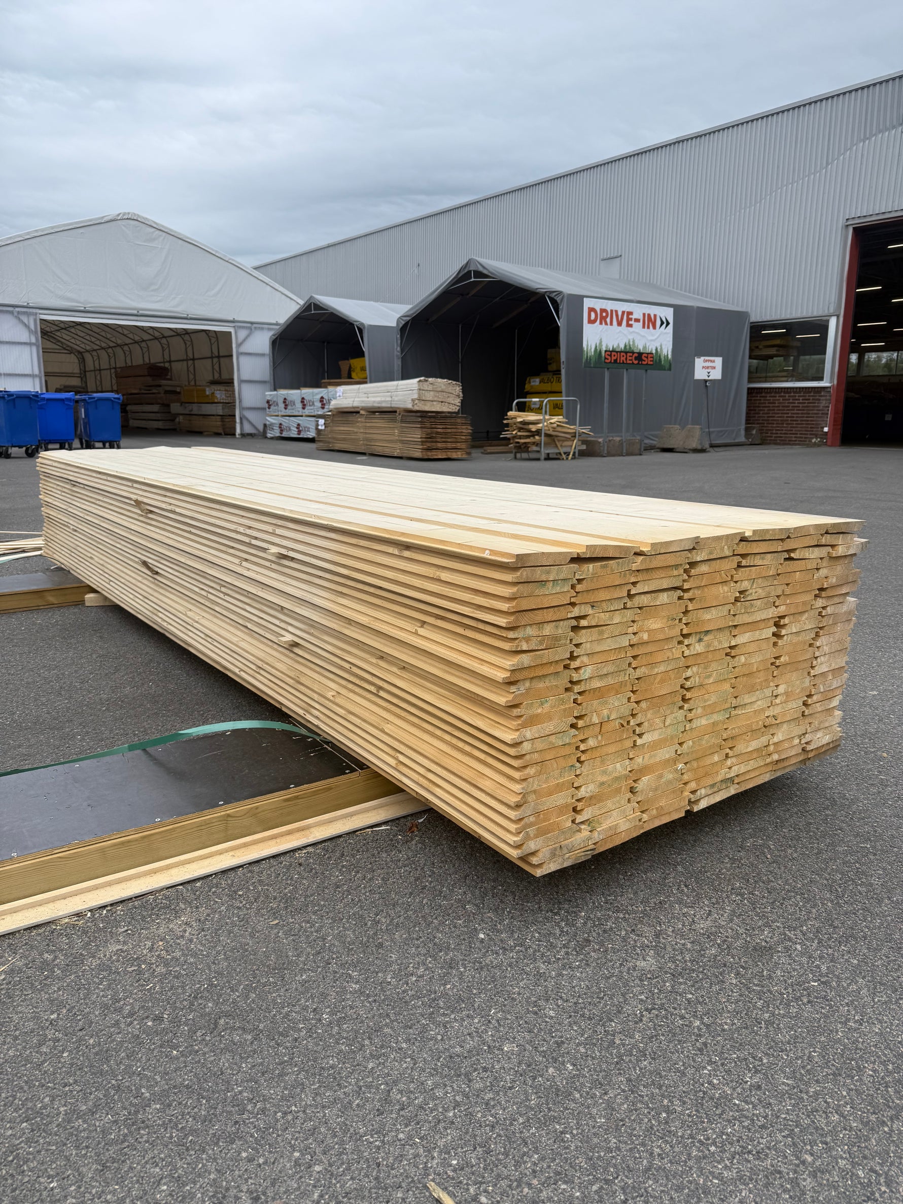 Paket Ytterpanel Dubbelfas Fals 22x145mm 4.20m- 175st (Obehandlad)