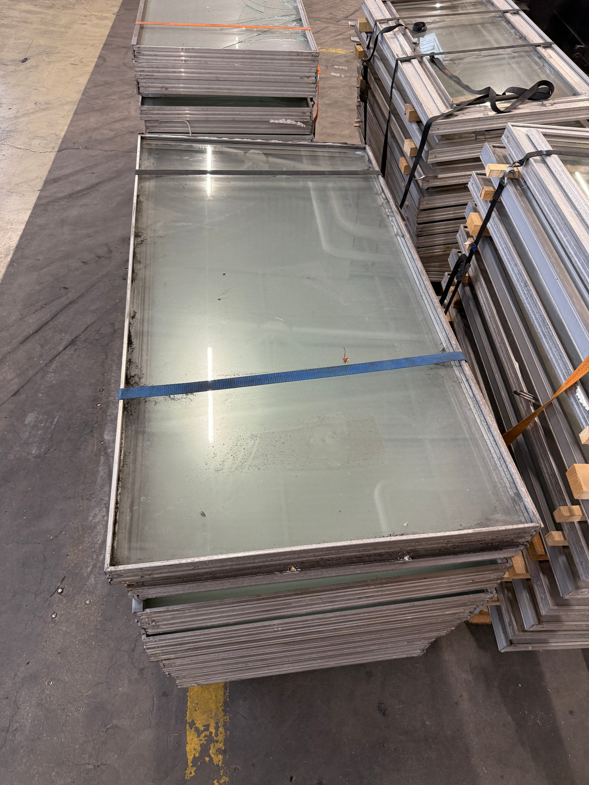 Parti Aluminiumfönster – 55 st (3- Glas)