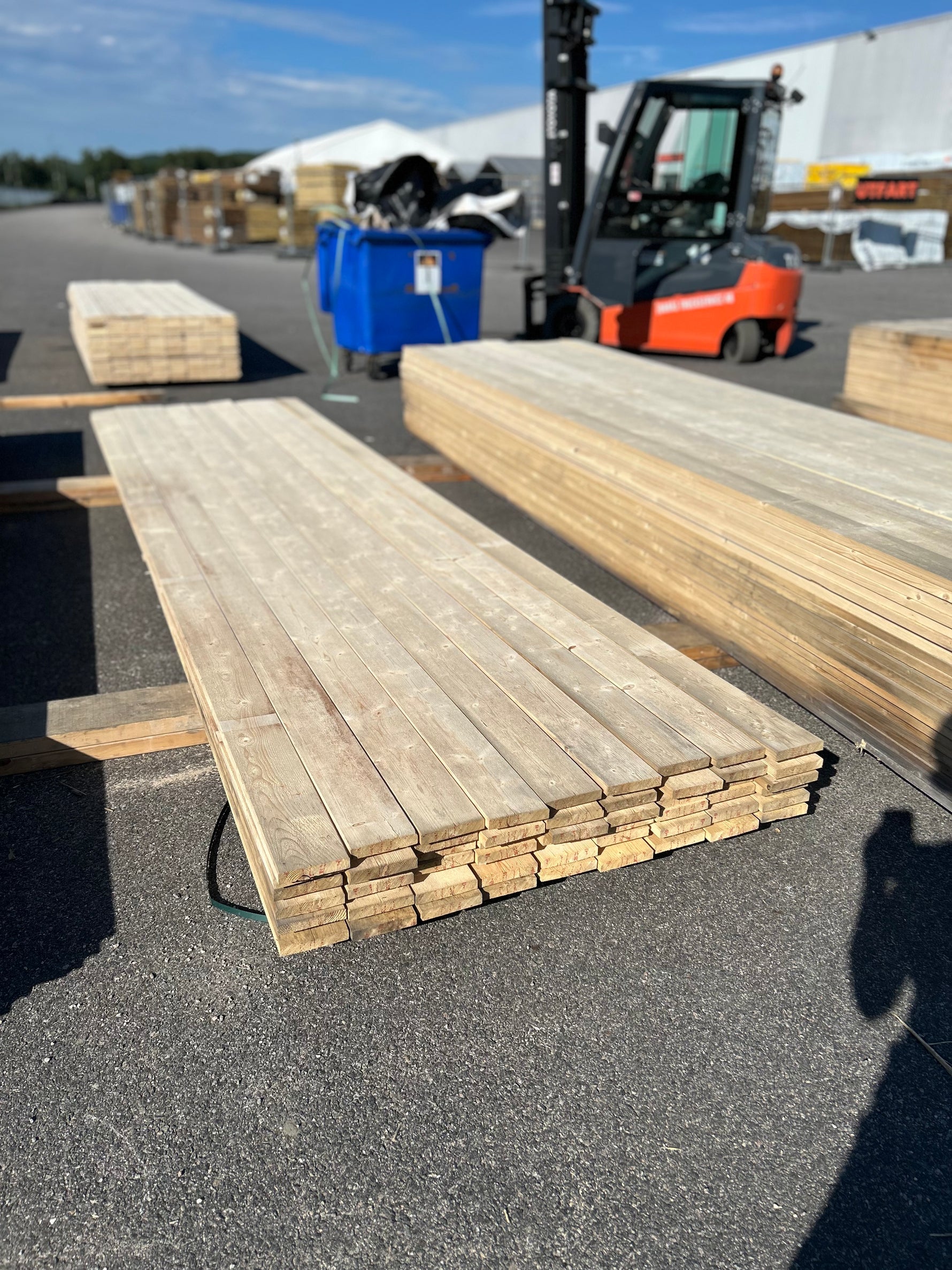 Paket Finsågade Brädor 22x120mm, 54st 4.20m- Fuktskadat