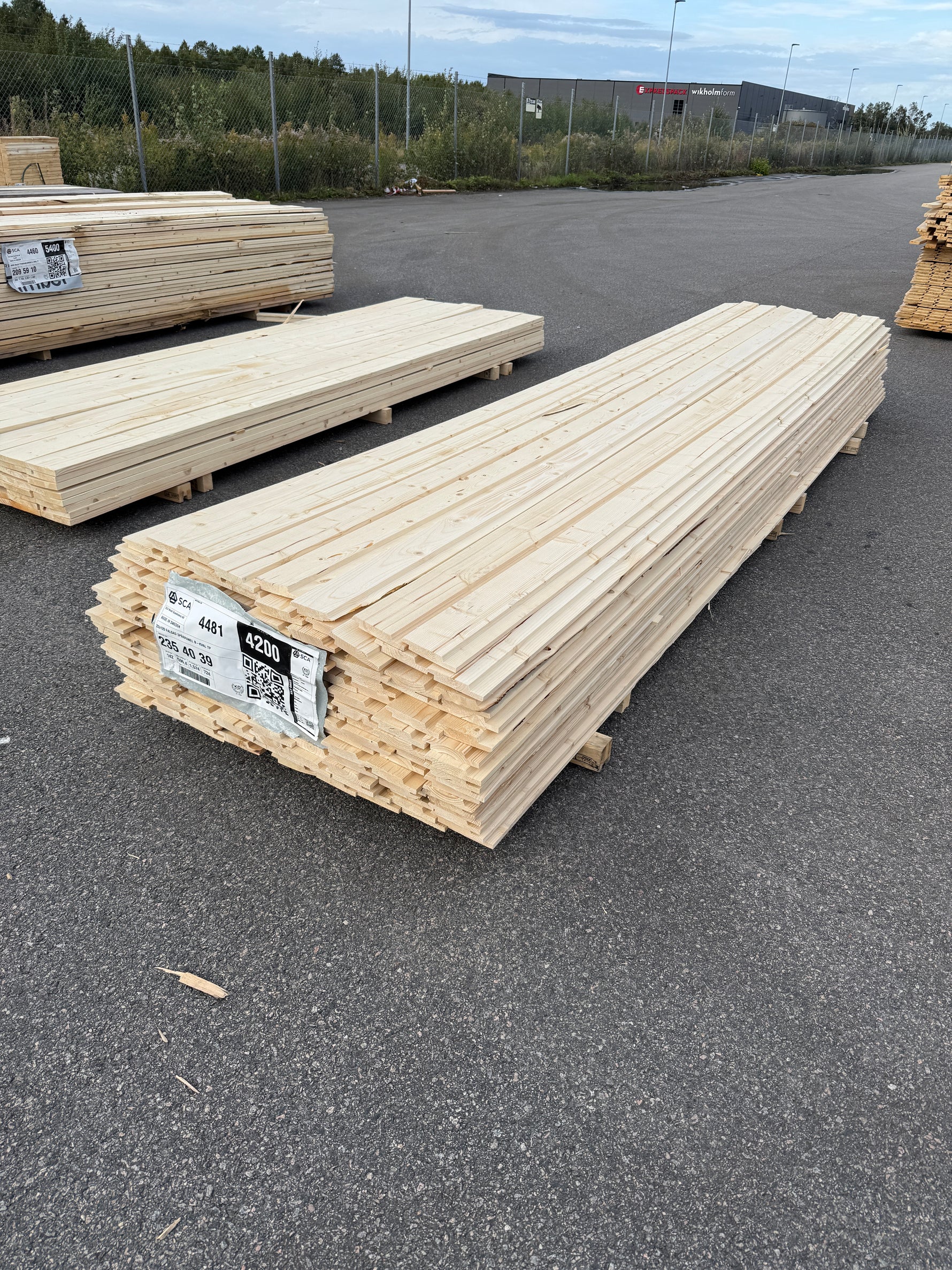 Parti Spårpanel 22x120 mm – 4,20 m 142st (Andra sortering)