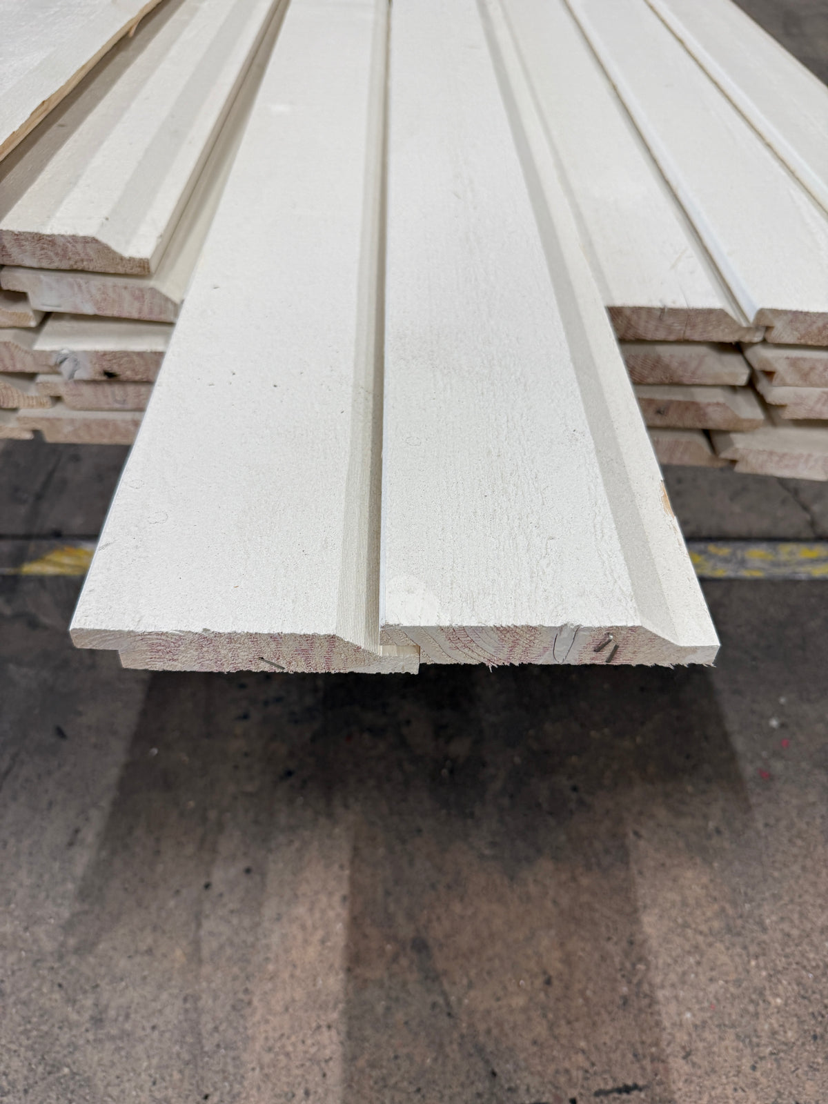 Paket Ytterpanel Enkelfasspont 22×120 mm – 4,80 m – 43st Grundmålad