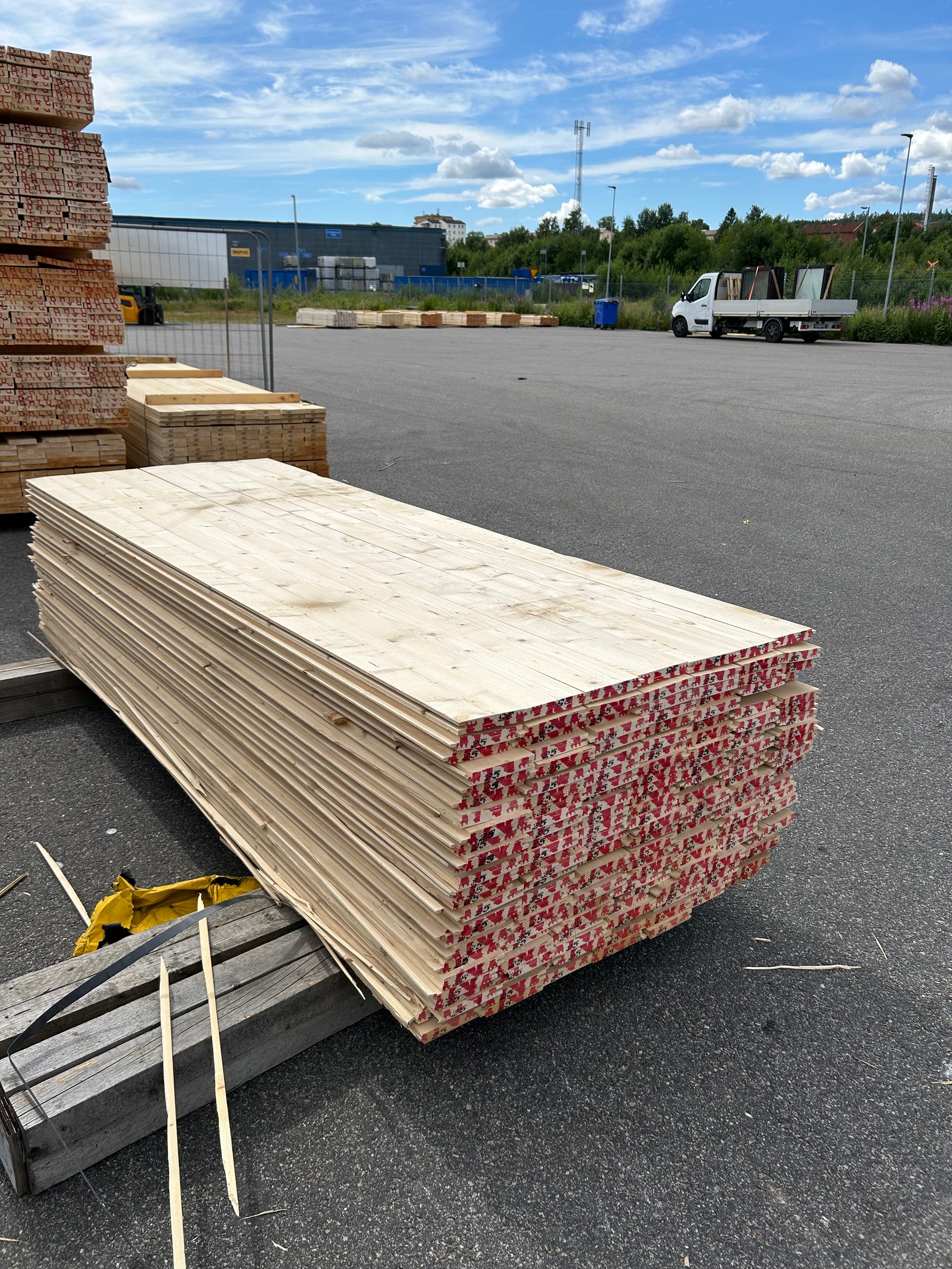 Paket Falsad Spårpanel 22x145mm- 2,50m 175 st Obehandlad