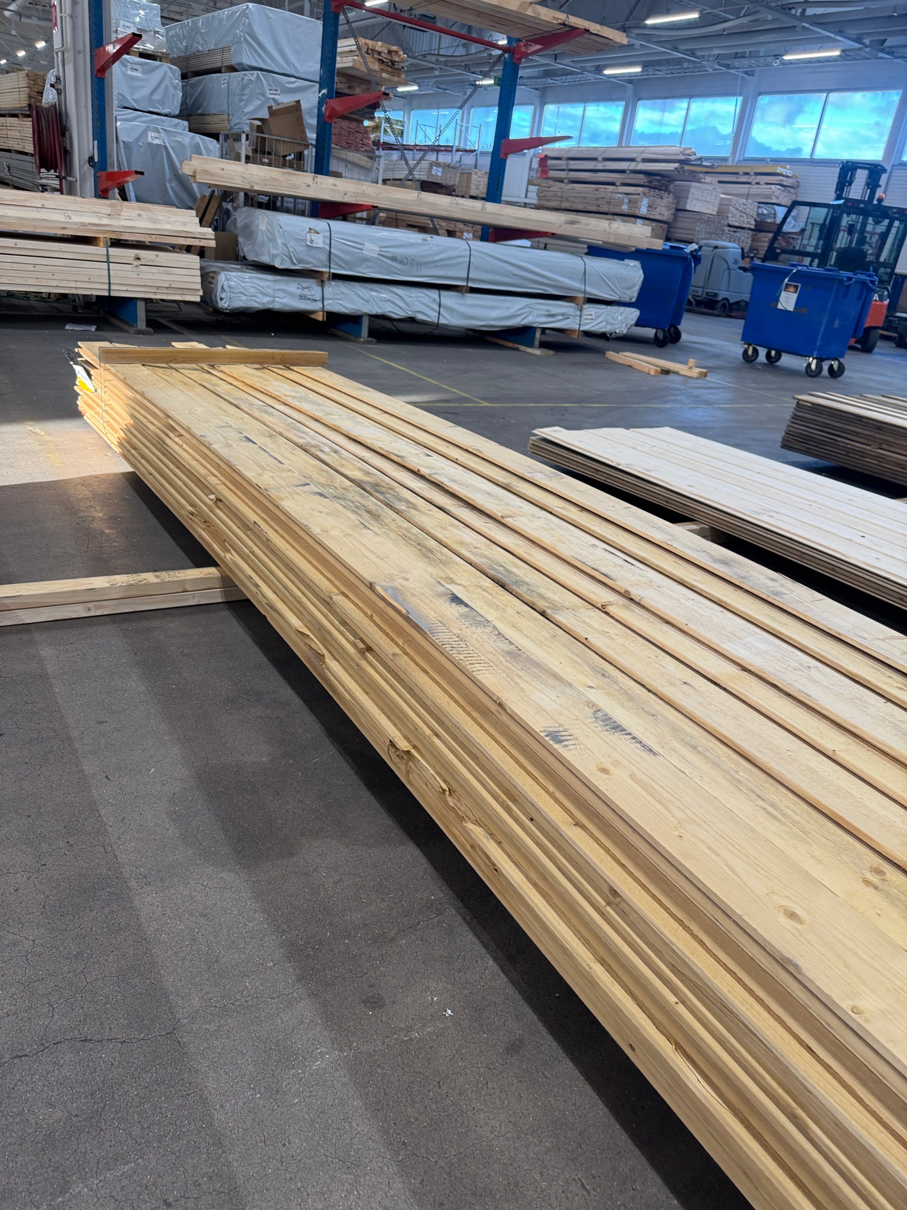 Paket Ytterpanel 22x145mm 4,80–5,40m – 110 st Vattenskadat