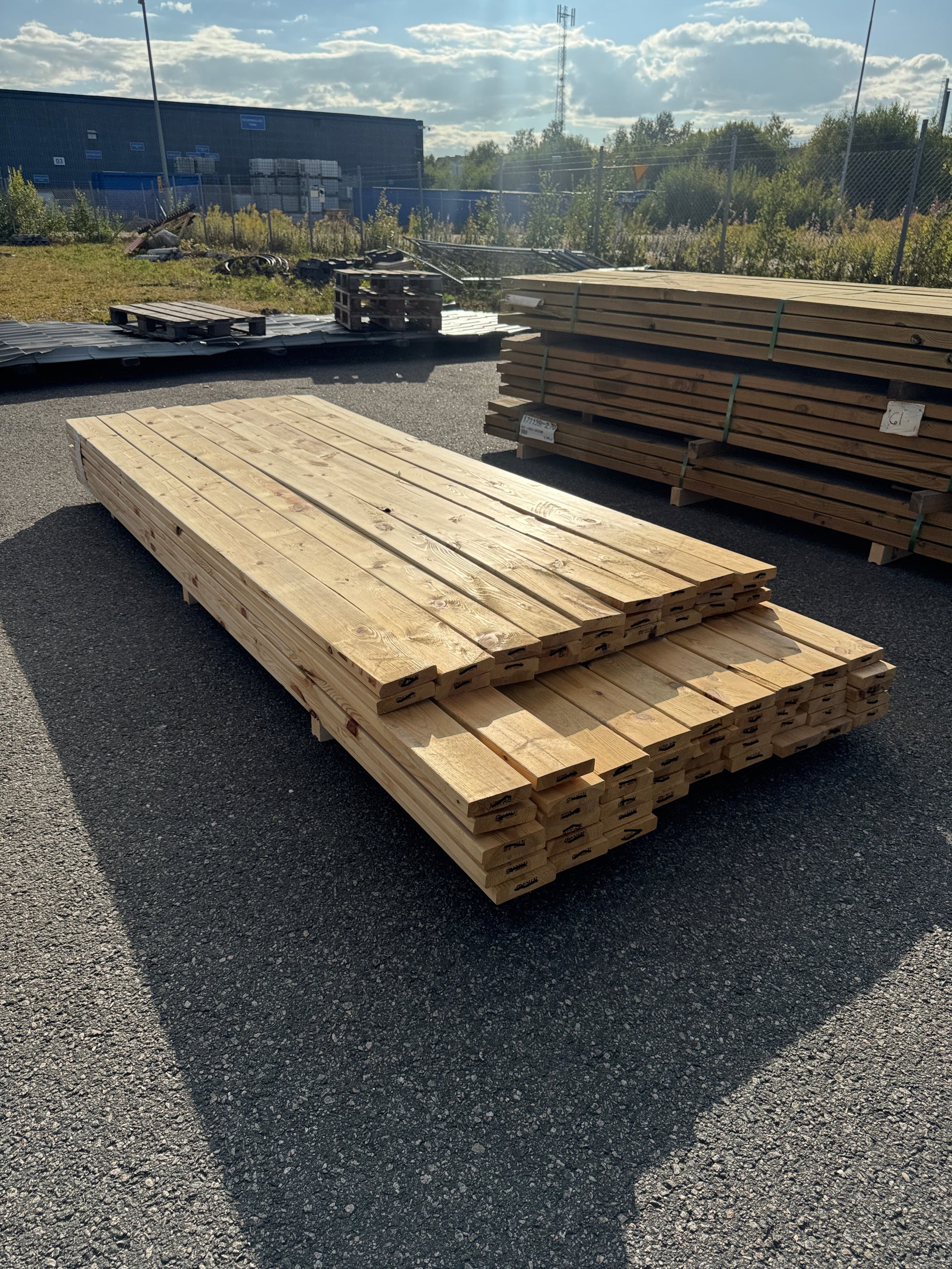 Paket Hyvlad 28x120 – 71st – 2.70–3.00 m – ANDRASORTERING