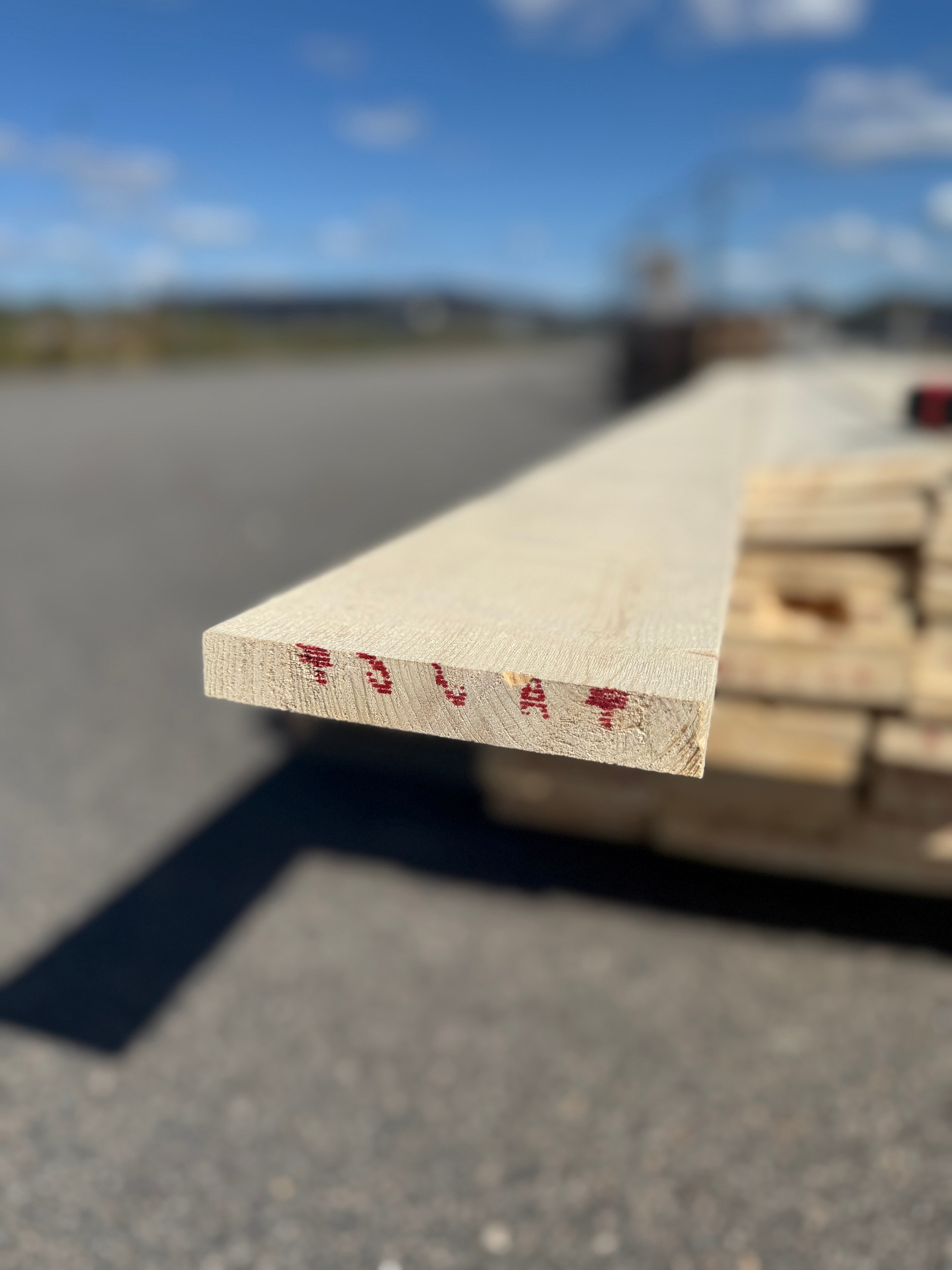 Paket Finsågad Panel 22x145mm 98st 3.60m – Andra sortering