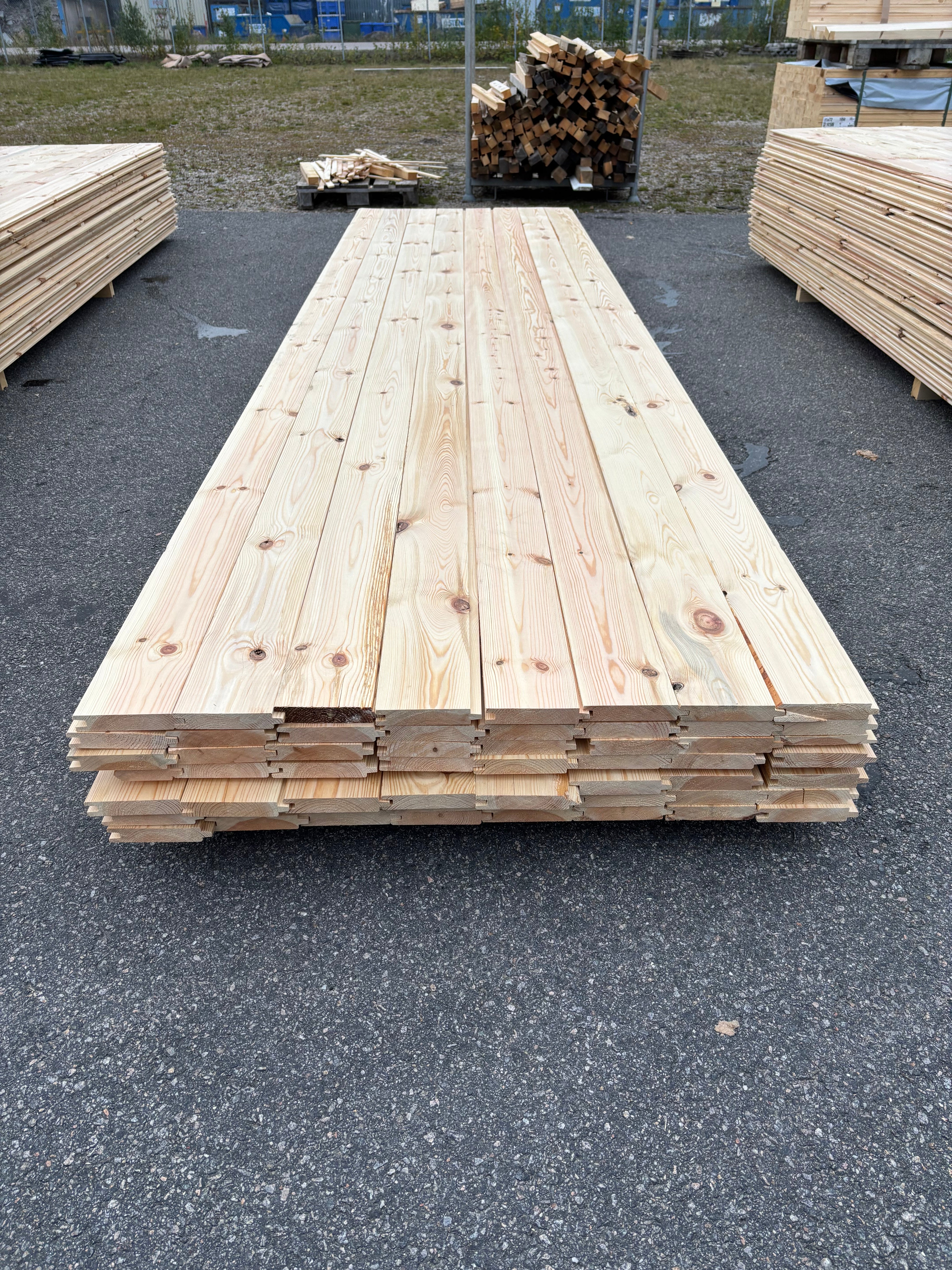 Paket Spontade Furu Brädor 27x145mm 4,20m – 56st (Andra Sortering)