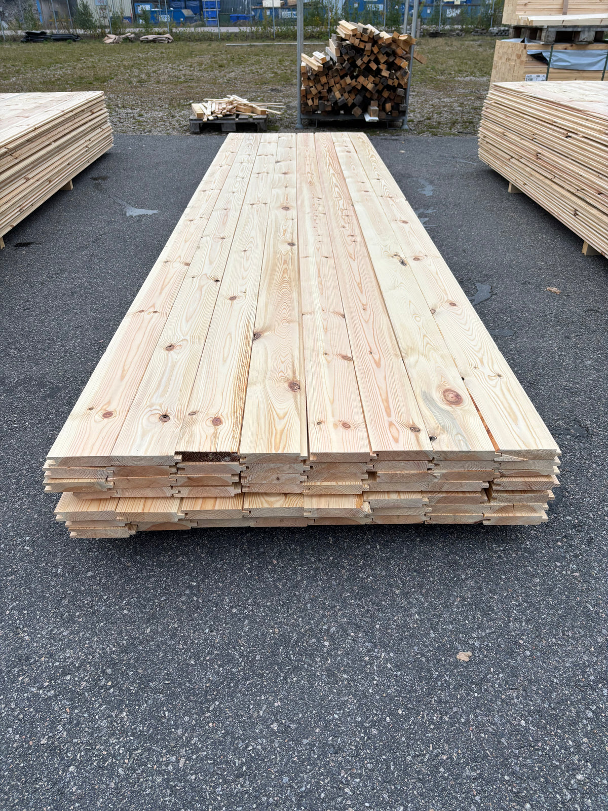 Paket Spontade Furu Brädor 27x145mm 4,20m – 56st (Andra Sortering)