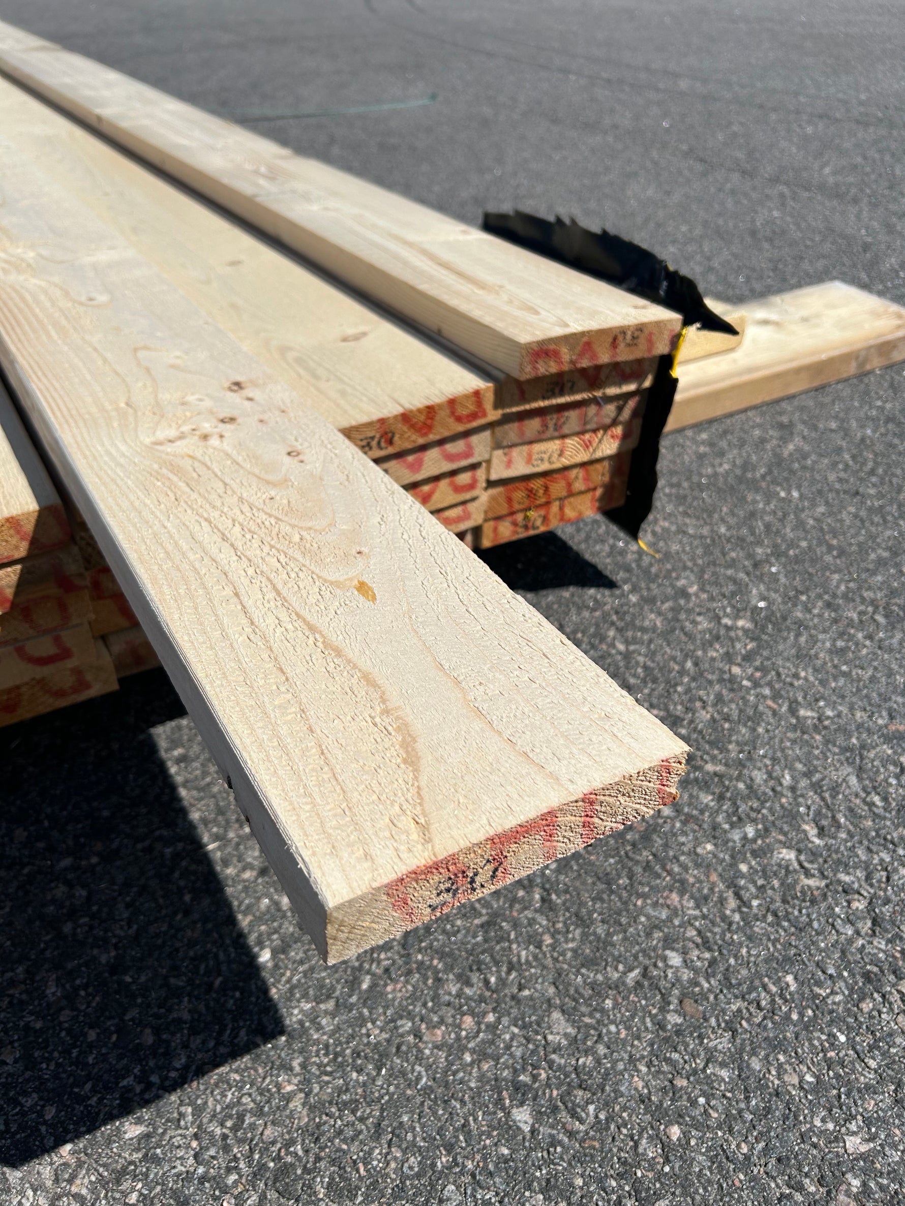 Paket Finsågade Brädor 28x145mm 3.0m 38st Obehandlade