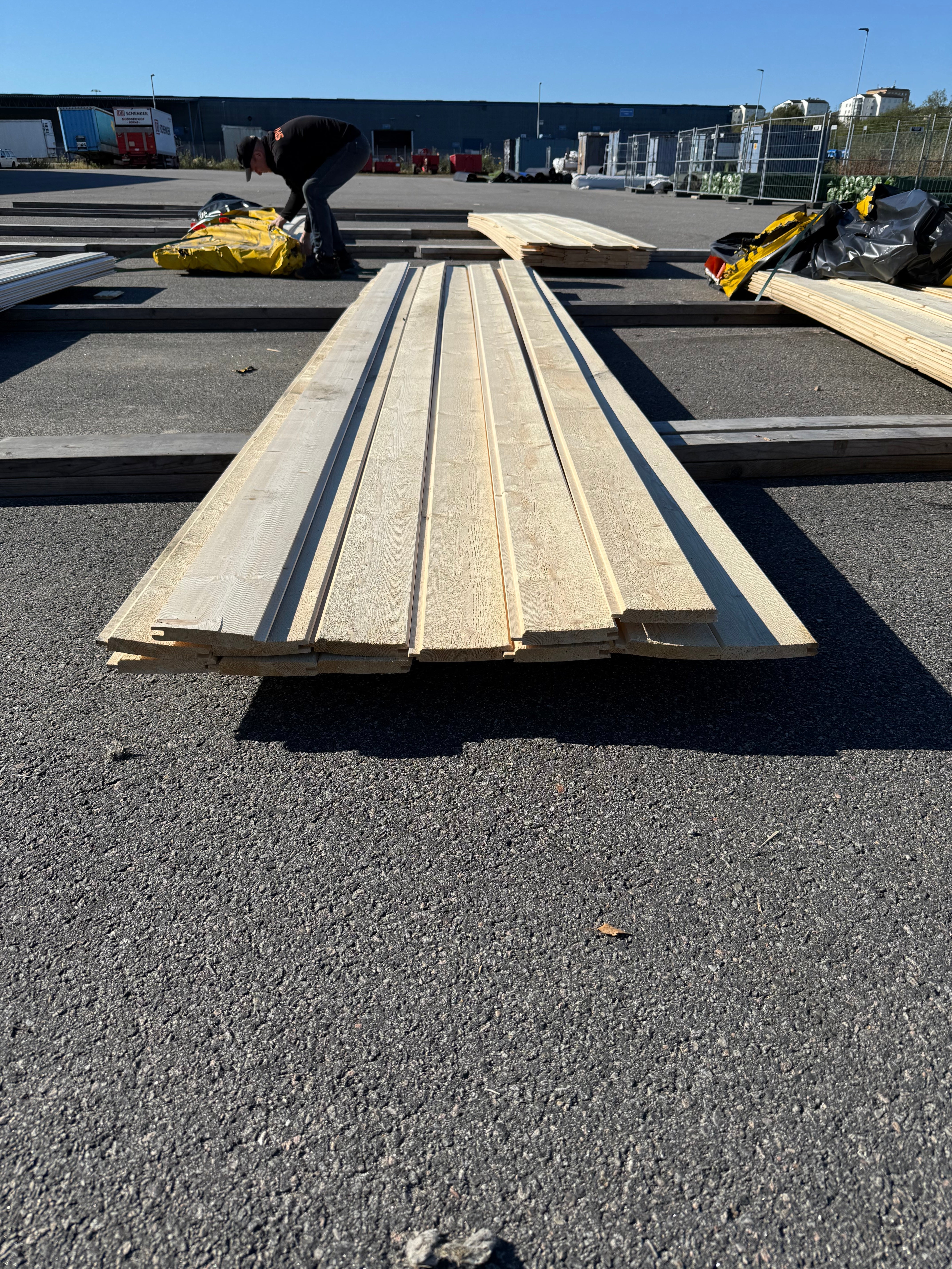 Paket Ytterpanel 22x145mm – 17 st (5,10 m, gran, obehandlad)