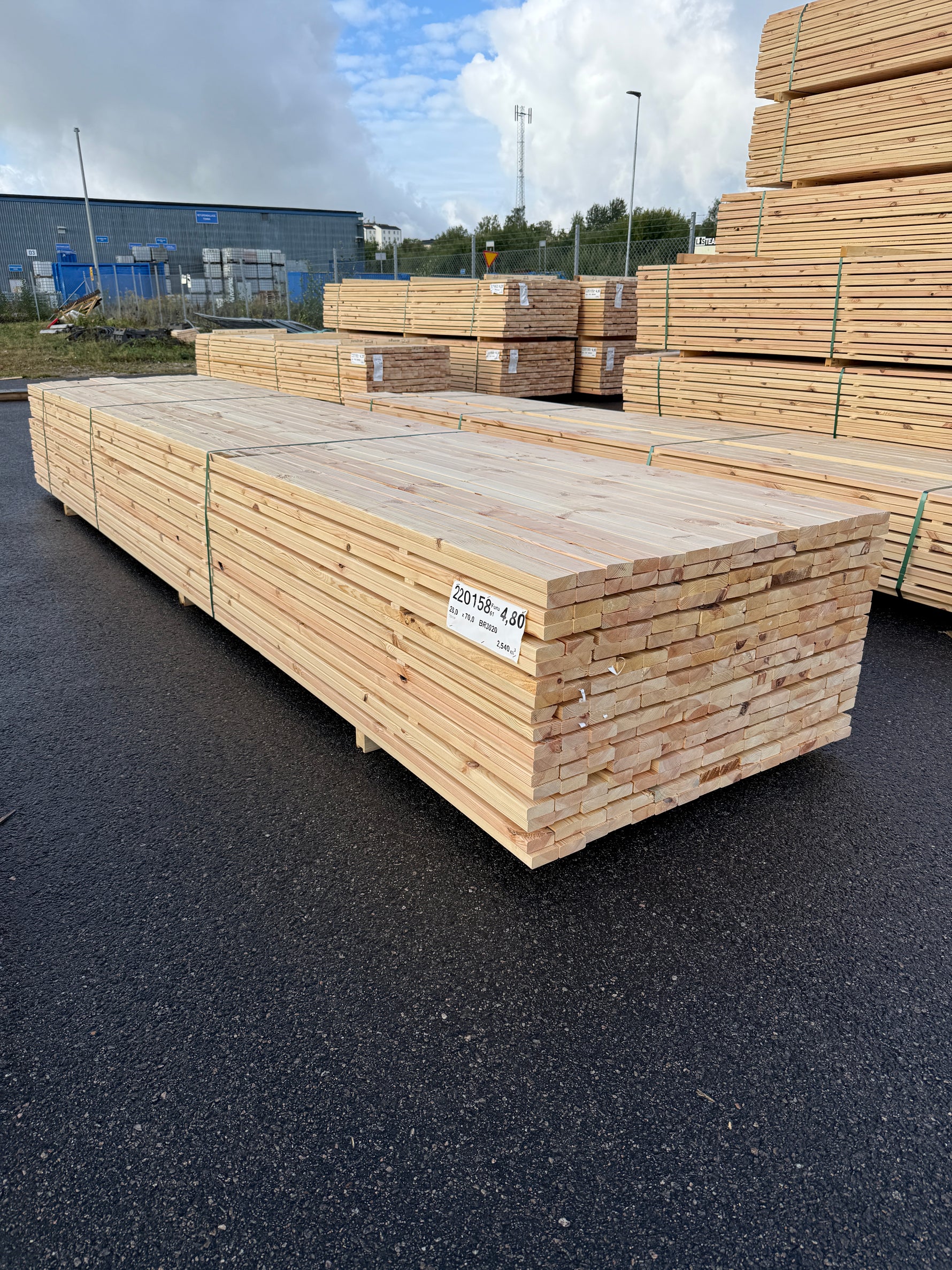 Paket Glespanel 28x70mm 4.80m 270st Furu
