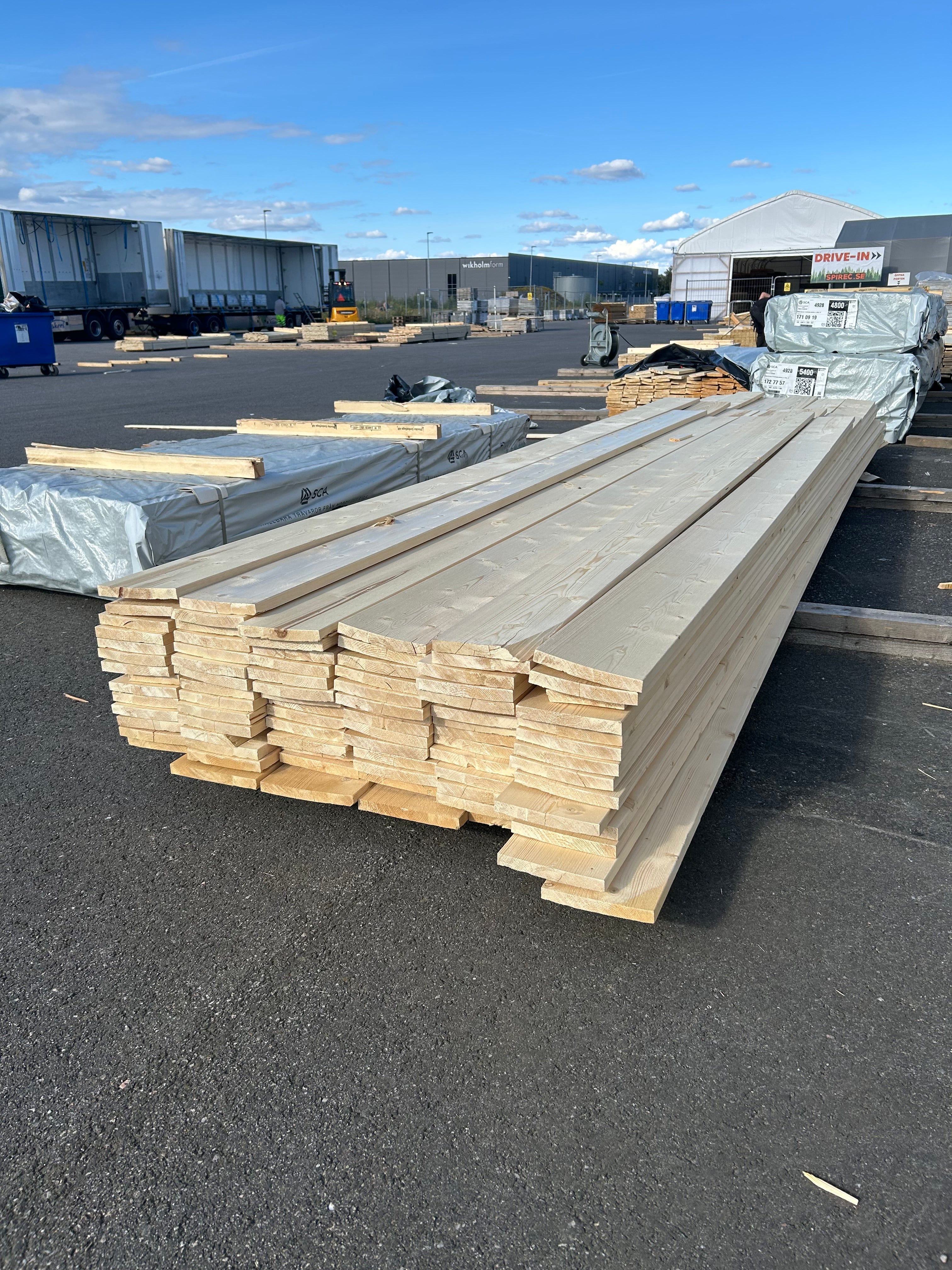 Paket Finsågad Panel 22x170mm 82st 3.60–5.40m – Andra sortering