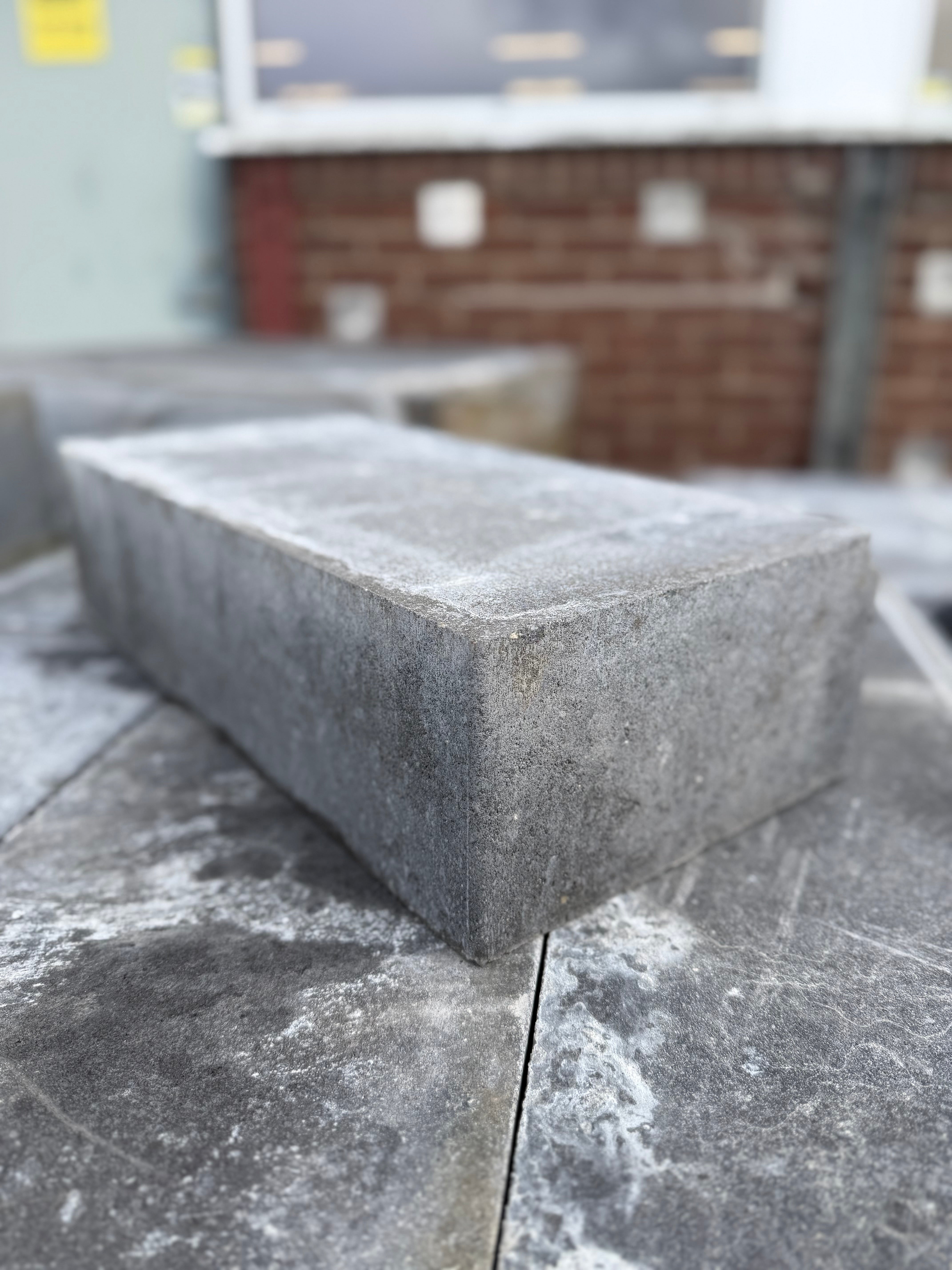 Kantblock 250x500x130mm – Antracit