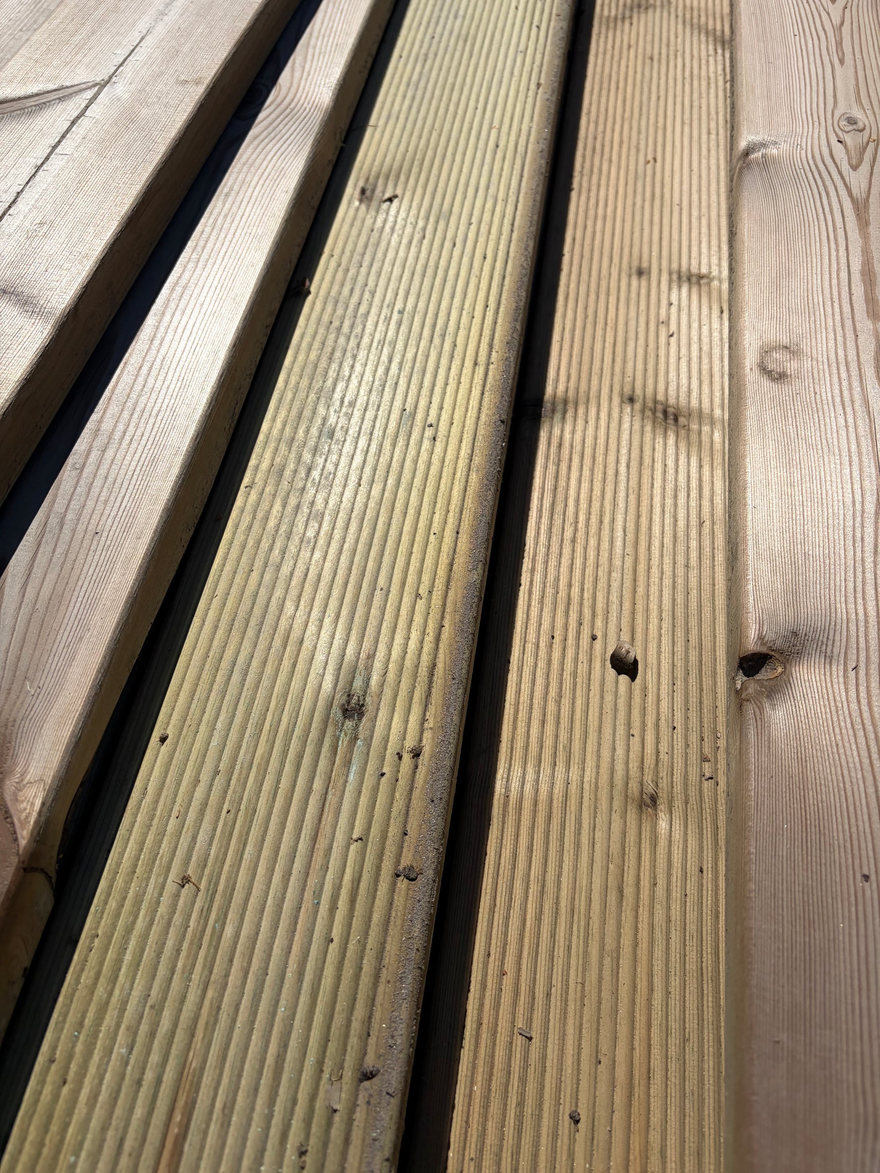 Paket Tryckimpregnerad Rillad Trall 28x120mm, 144st 3,90m