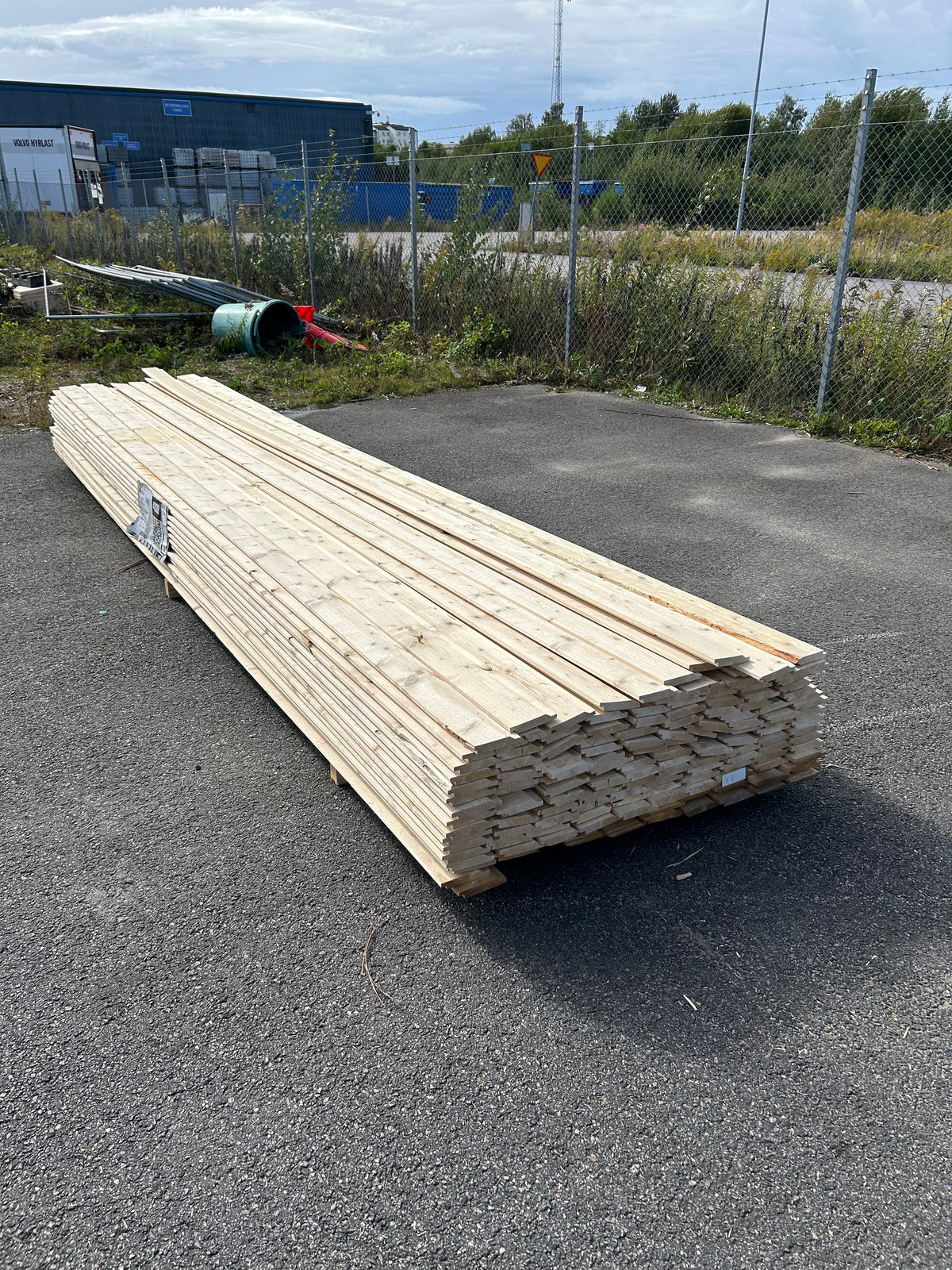 Paket Enkelfas Halvspont 22x120 mm – 4,80 m (Andra sortering)