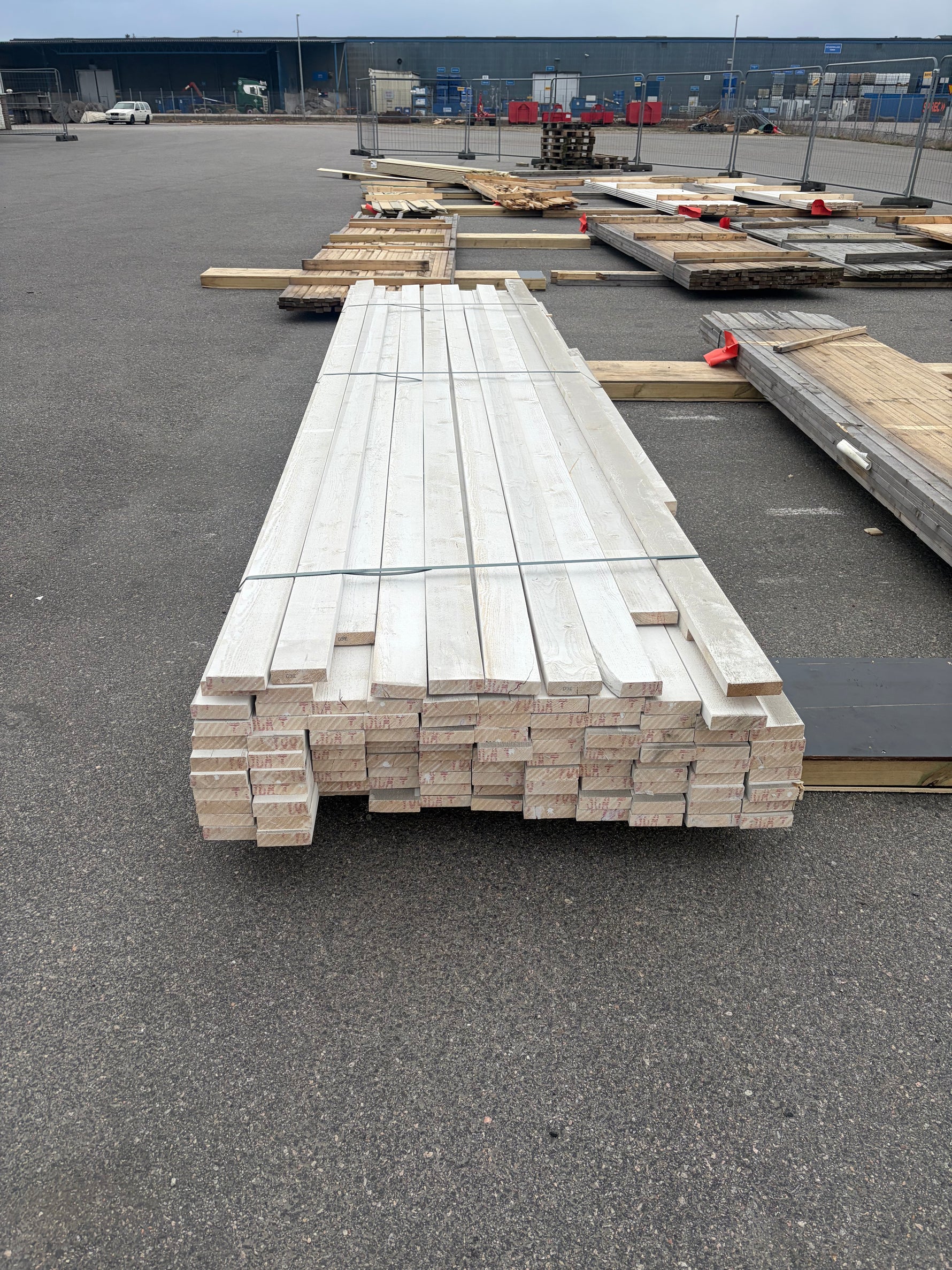 Paket Finsågade Brädor 28x95mm 111st - Spirec