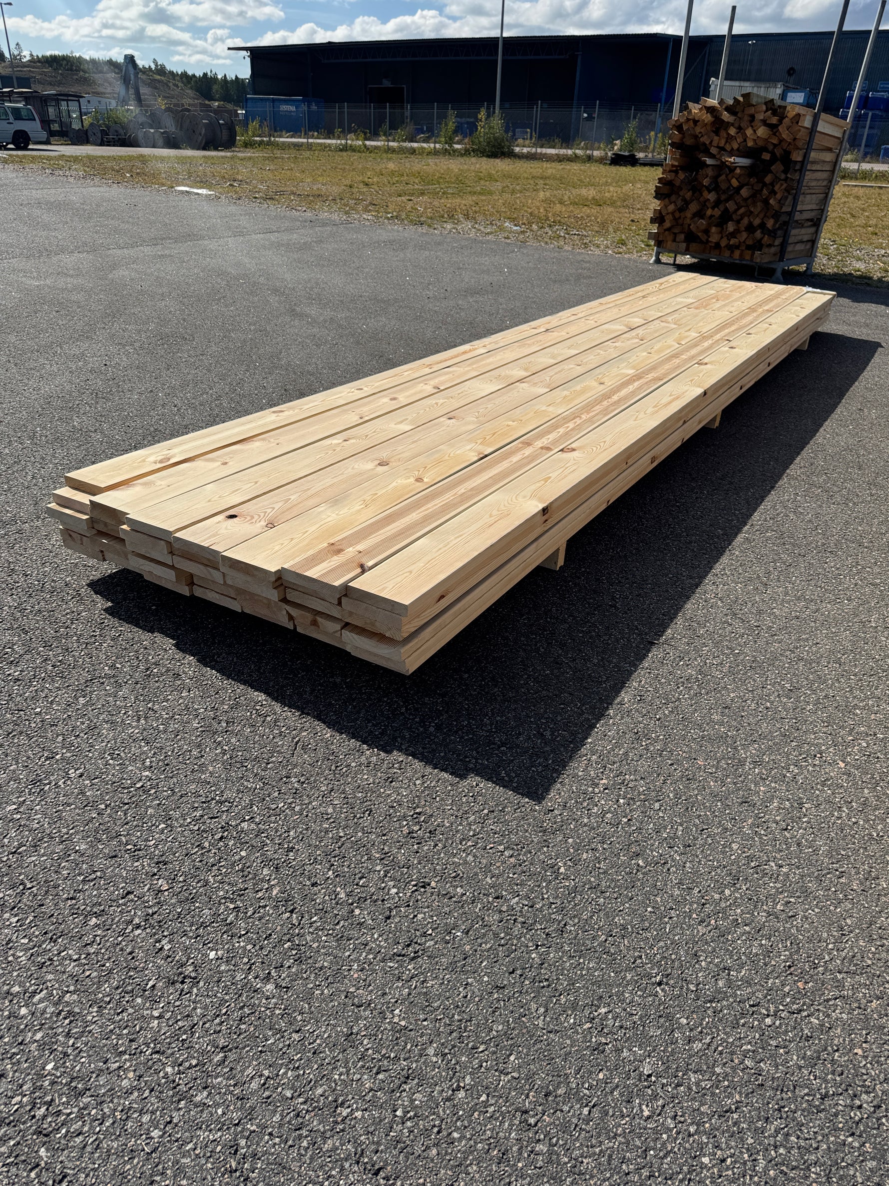 Paket Rillad 28x145 – 42st – 4.80 m – ANDRASORTERING