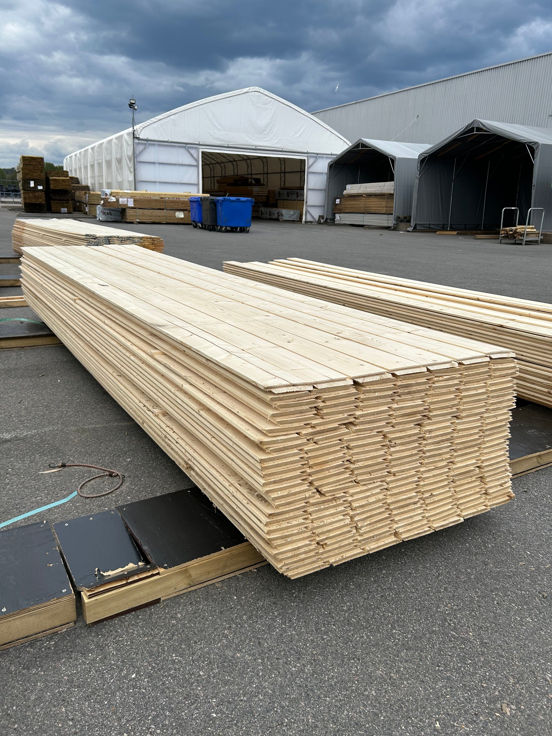 Paket Ytterpanel Enkelfas Fals 22x145mm 4.20m – 175st (Obehandlade)