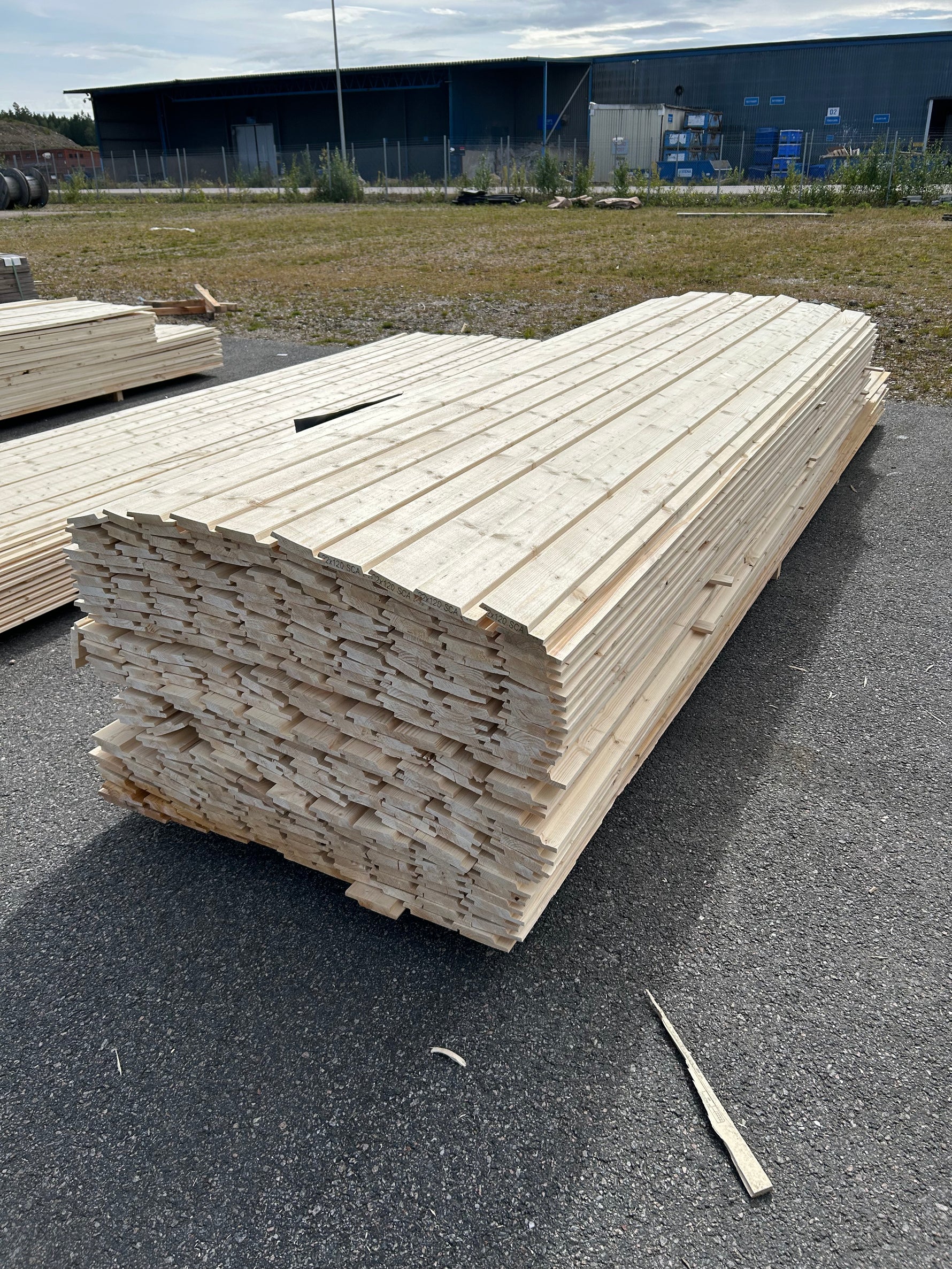 Paket Springpanel 22x120 mm – 3,60–4,80 m (Andra sortering)