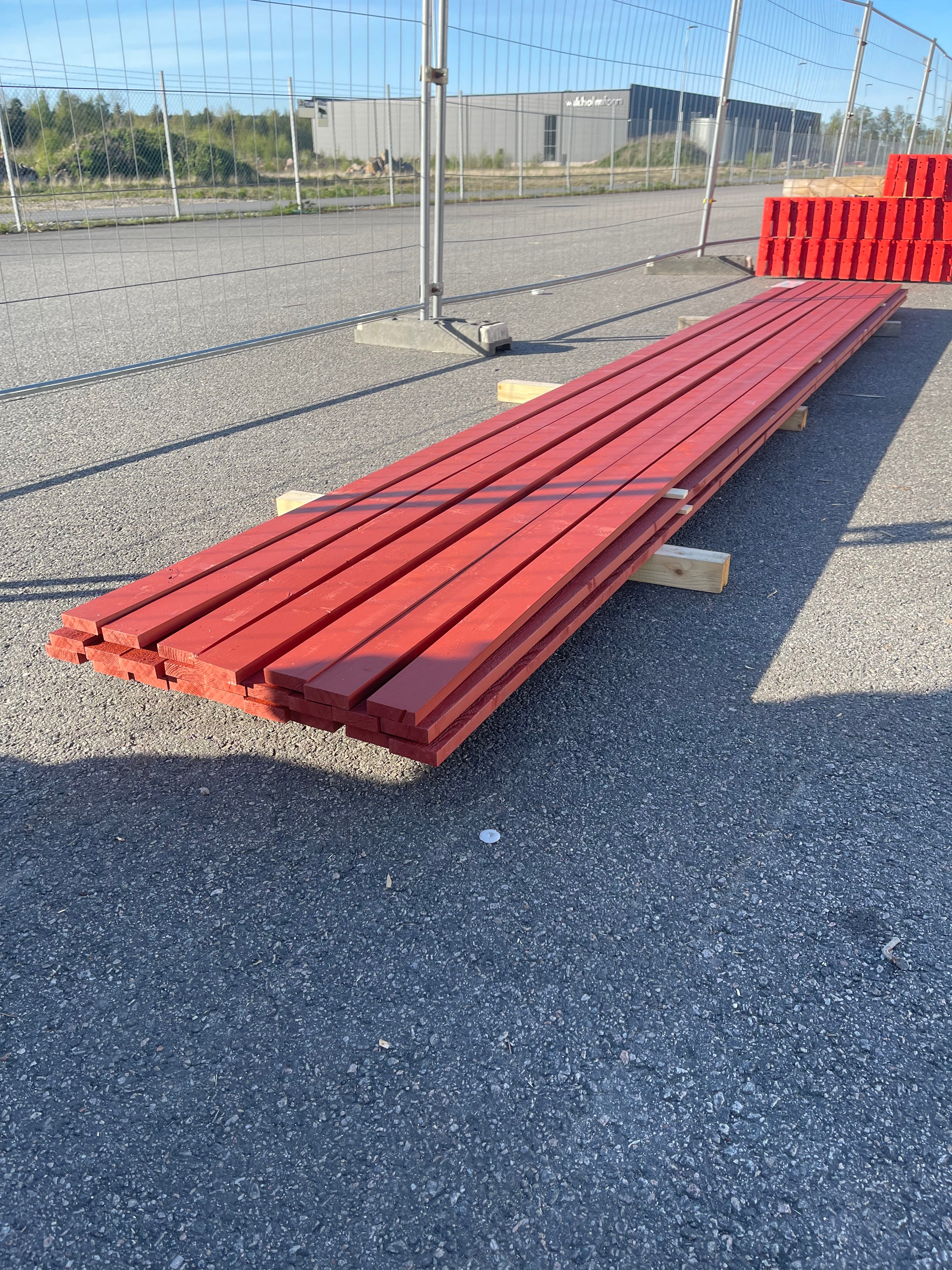 Paket Panel 21x70 mm – 4,80 m – 25 st – Färg 5040-Y80R