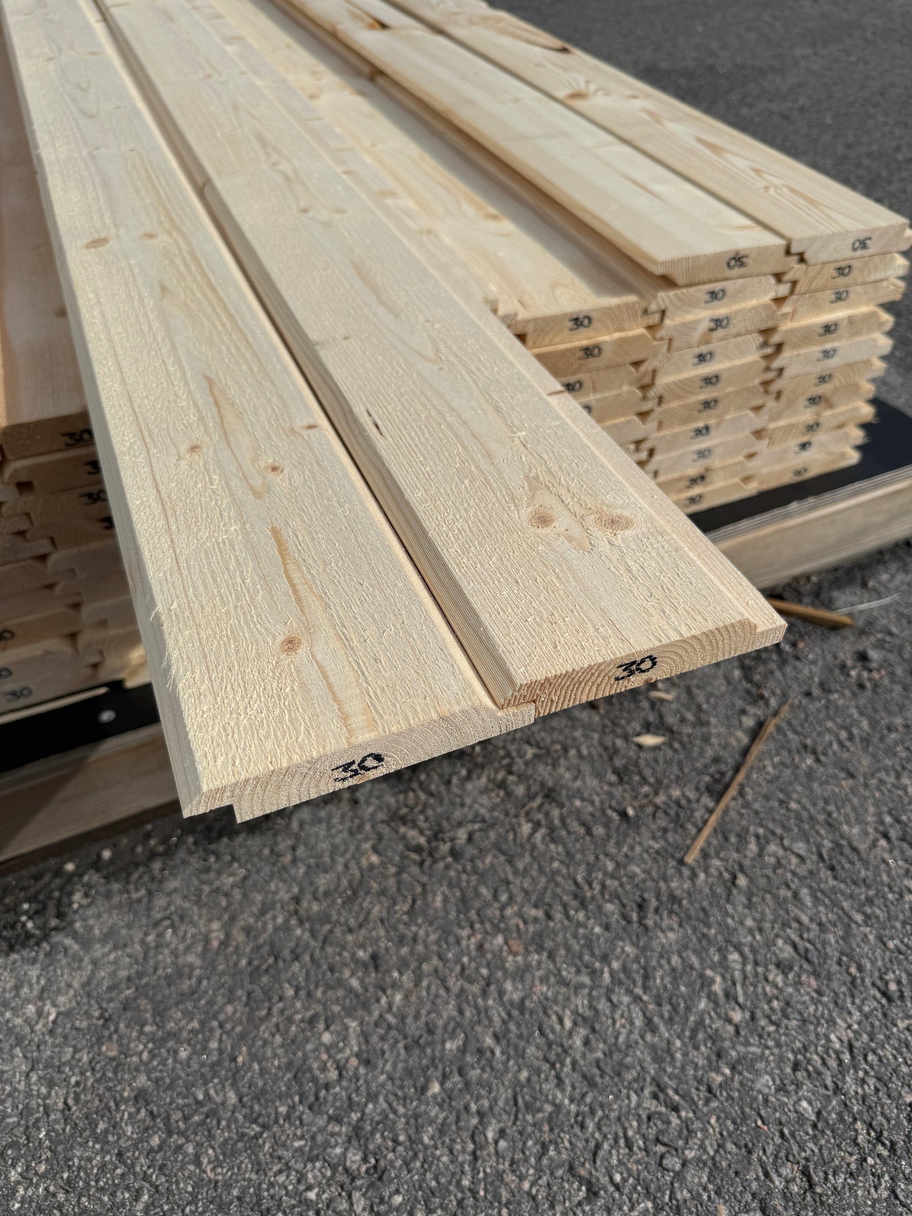 Paket Ytterpanel Dubbelfasspont 22x120 mm – 3,00 m 90st (Obehandlad)