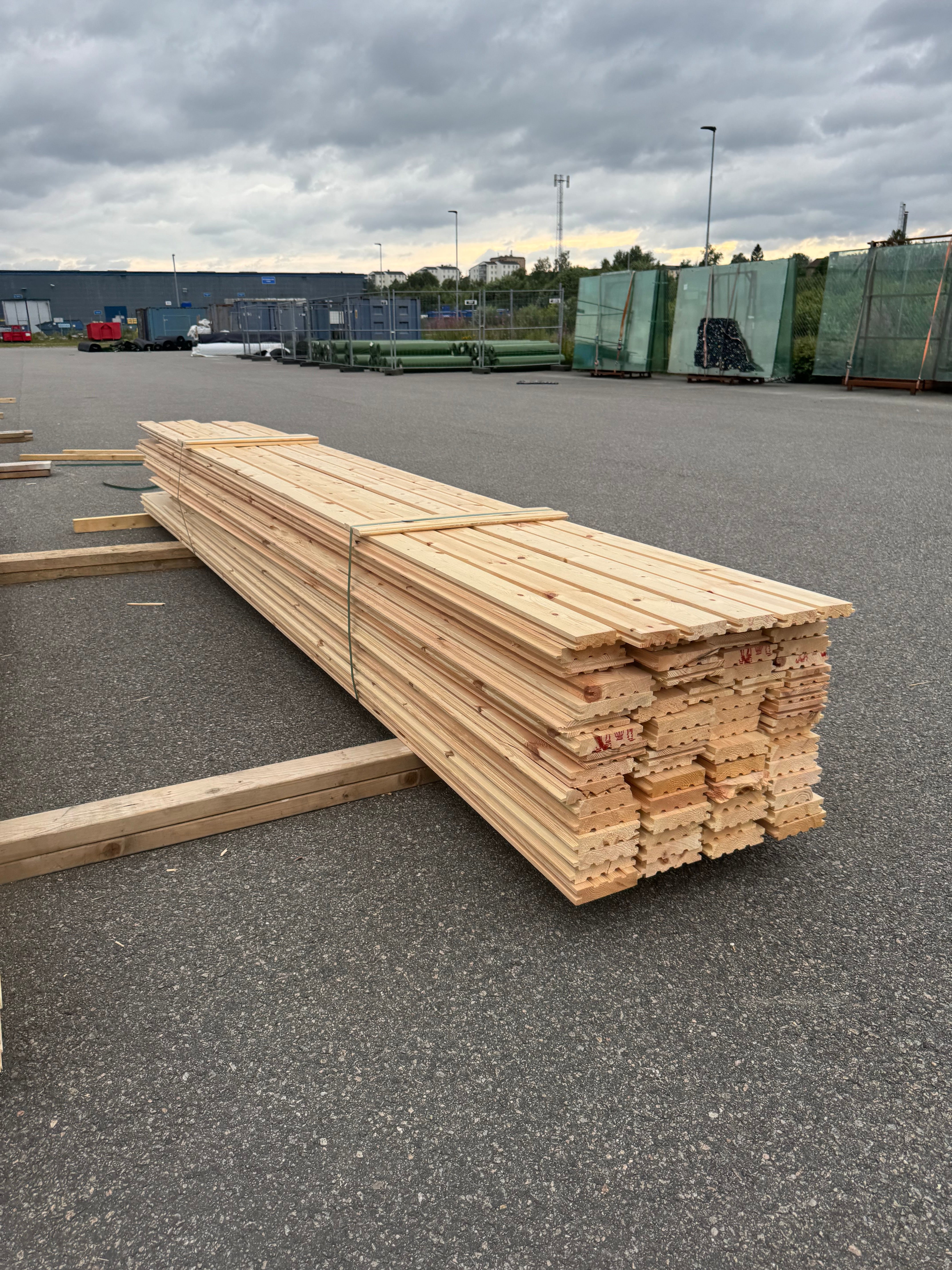 Paket Golv – Blandade Dimensioner (66 st / 3,3–4,25 m)