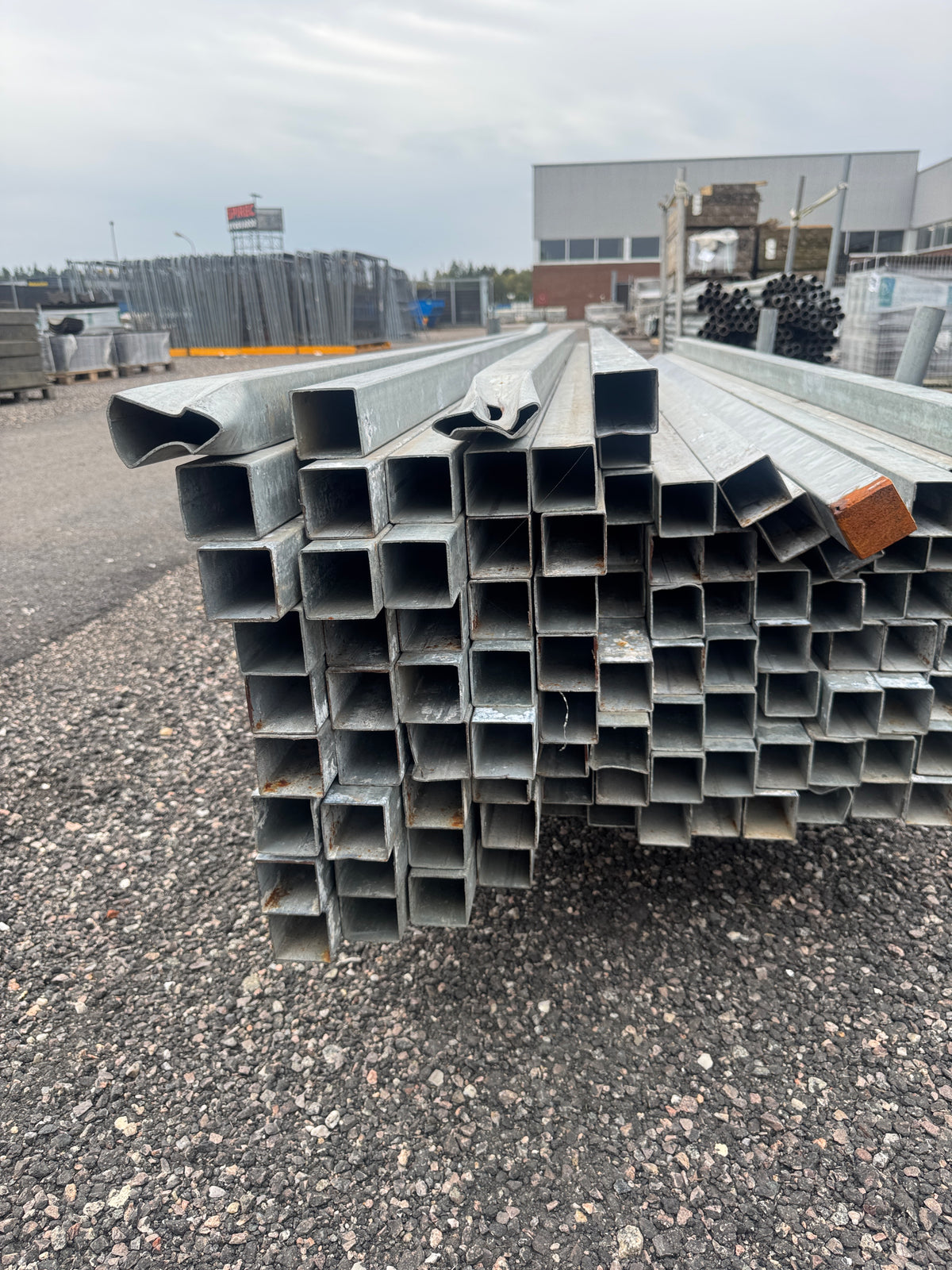 Pall Galvade Fyrkantsrör 50x50mm – 2,76m – 96st