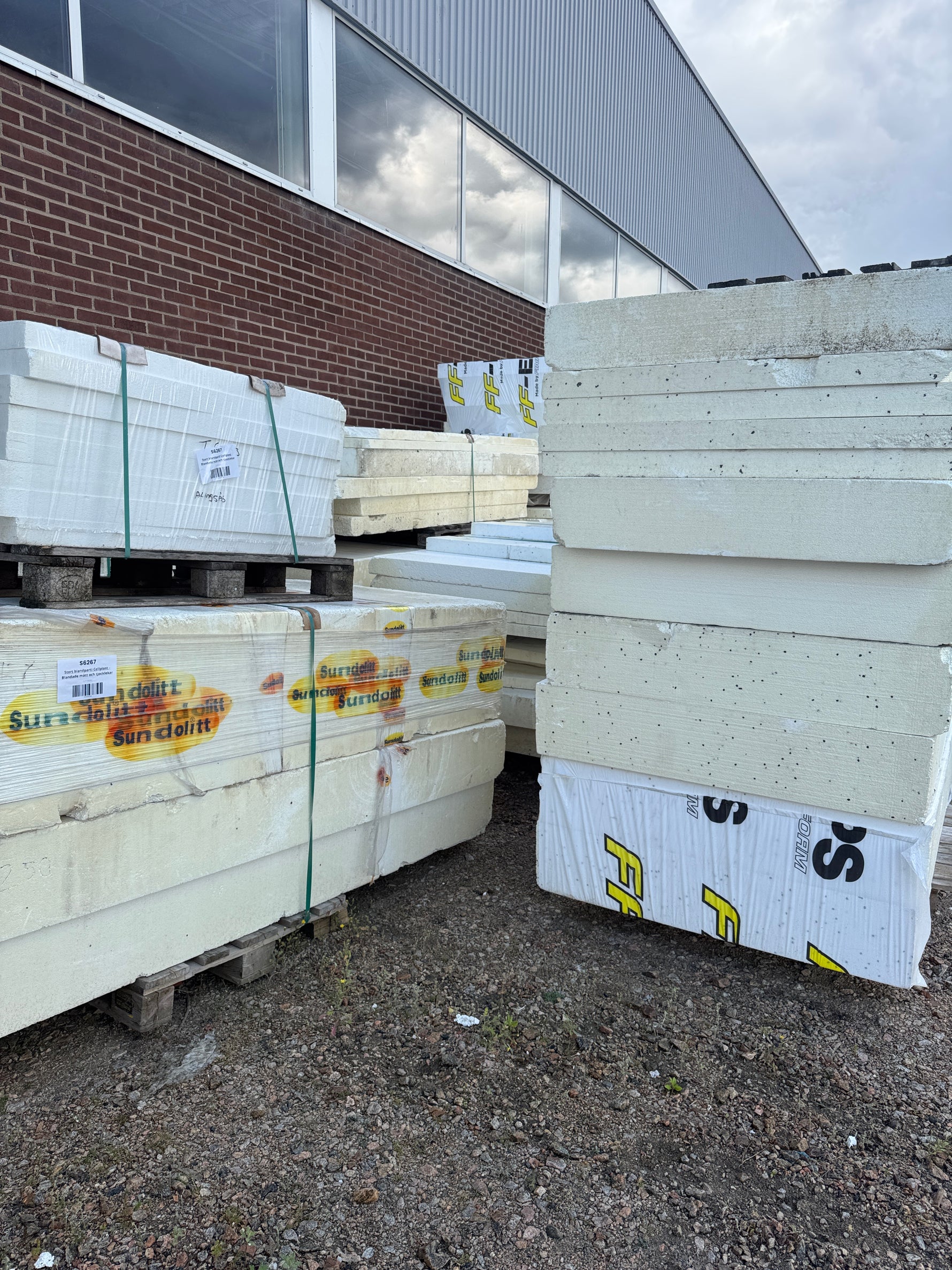 Stort blandparti Cellplast – Blandade mått och tjocklekar