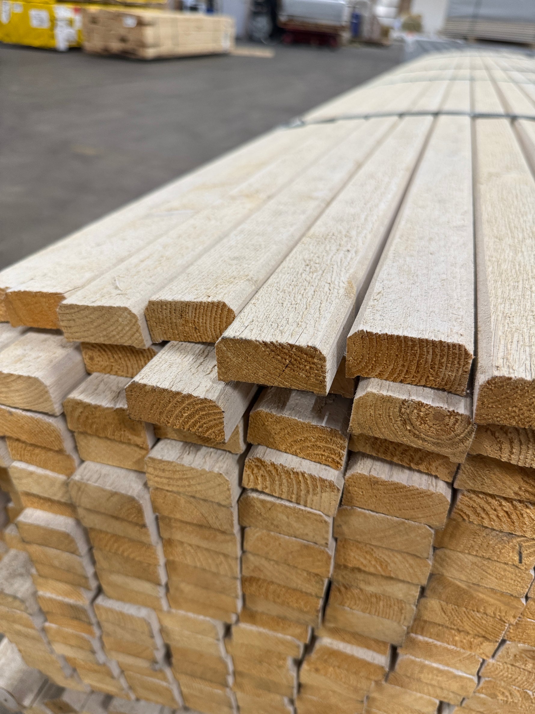 Paket Lockläkt 22x45mm, 489st 4.2m- Grundmålad