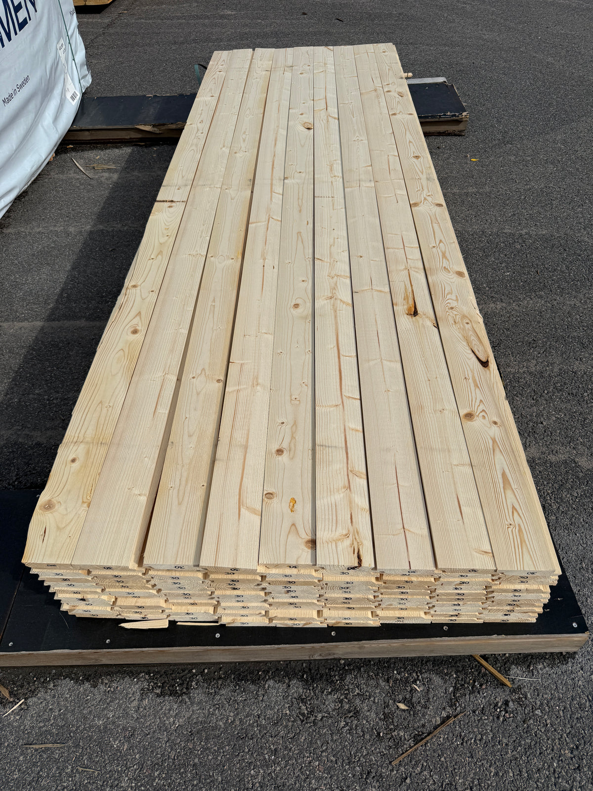 Paket Ytterpanel Dubbelfasspont 22x120 mm – 3,00 m 90st (Obehandlad)