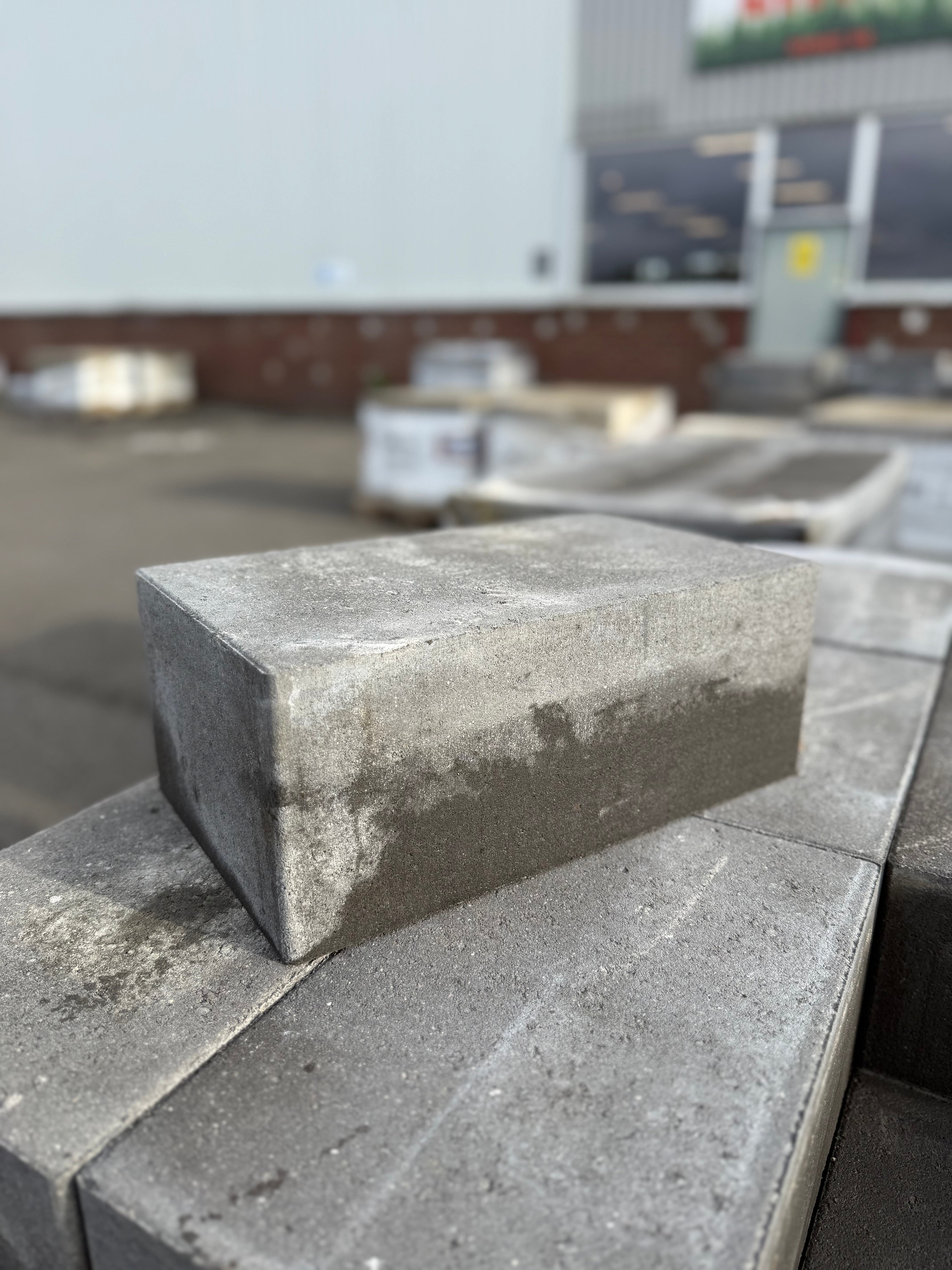 Kantblock 250x500x130mm – Antracit