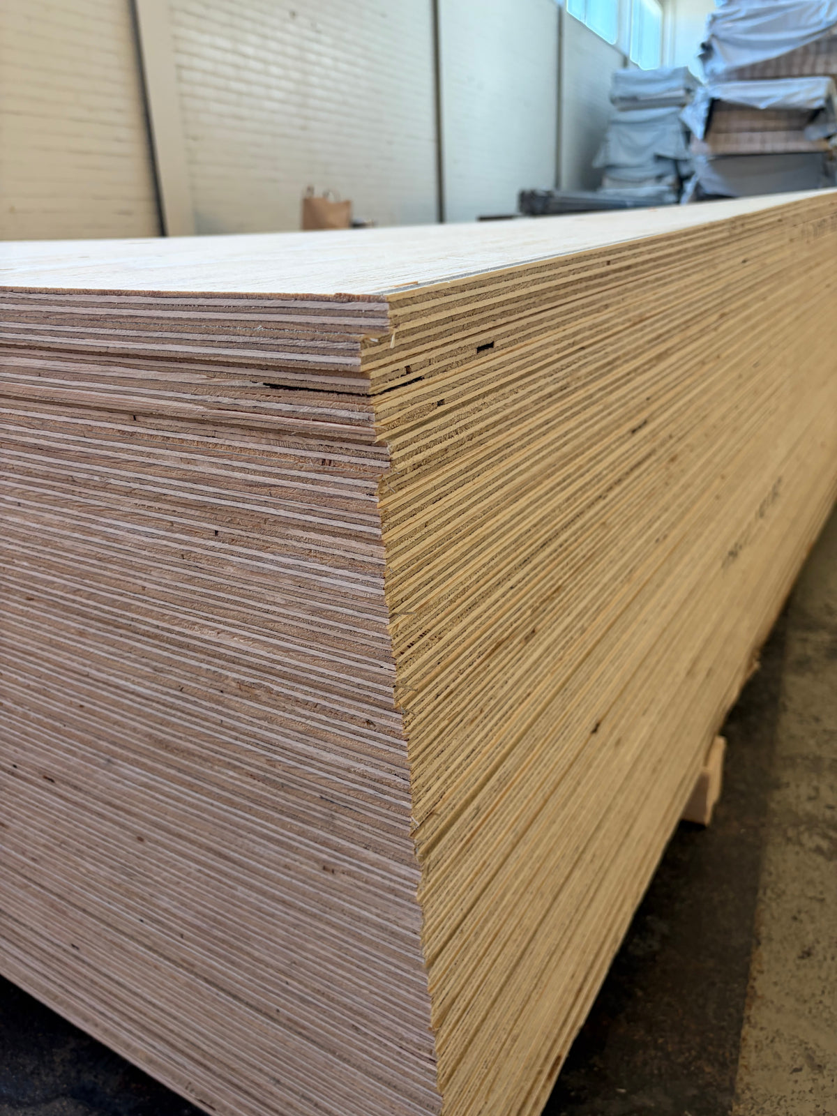 Paket Konstruktionsplywood 12×1200×2400 mm – 40 st
