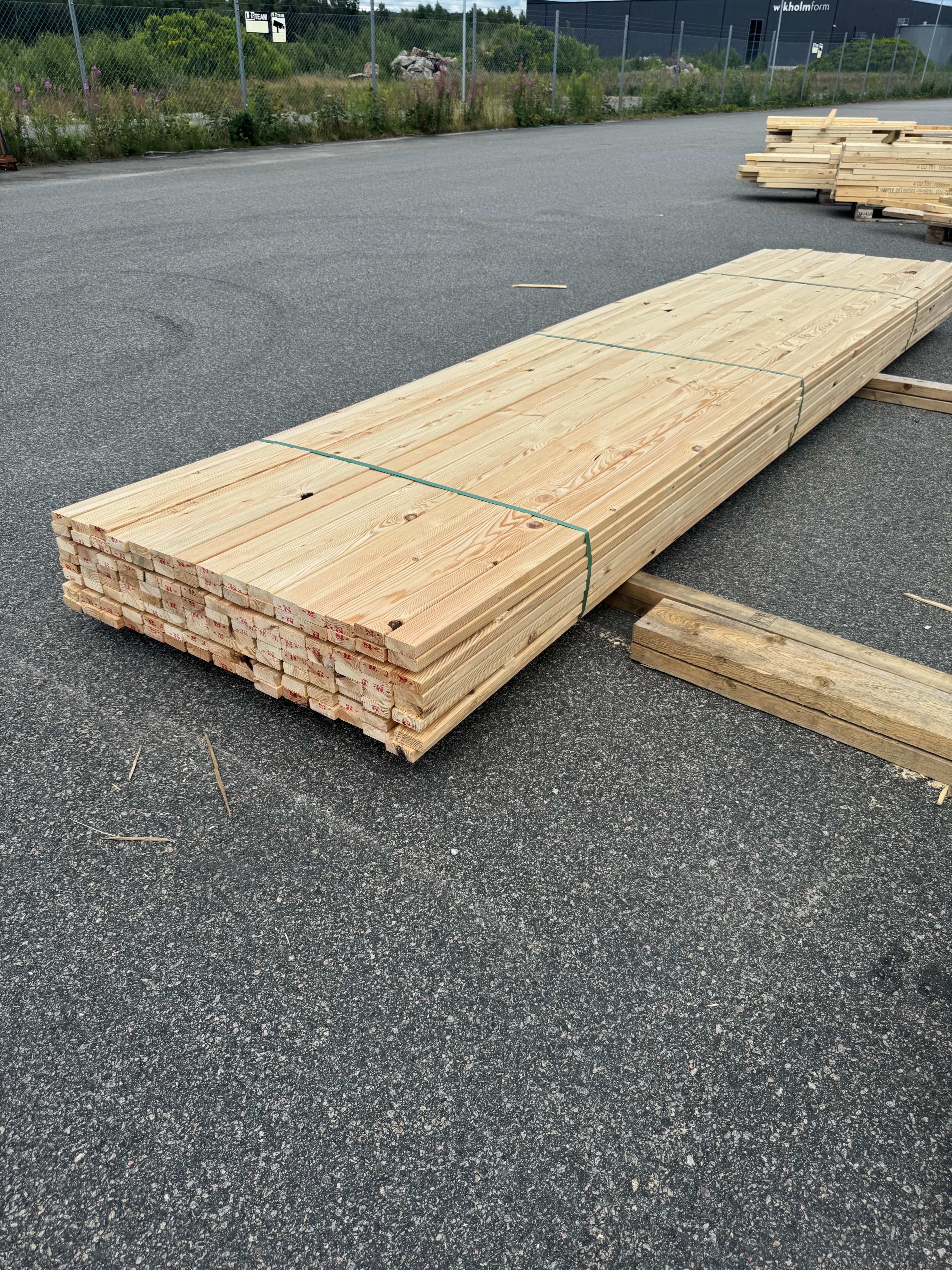 Paket Glespanel 28x70 – 120 st (4,50 m, furu)