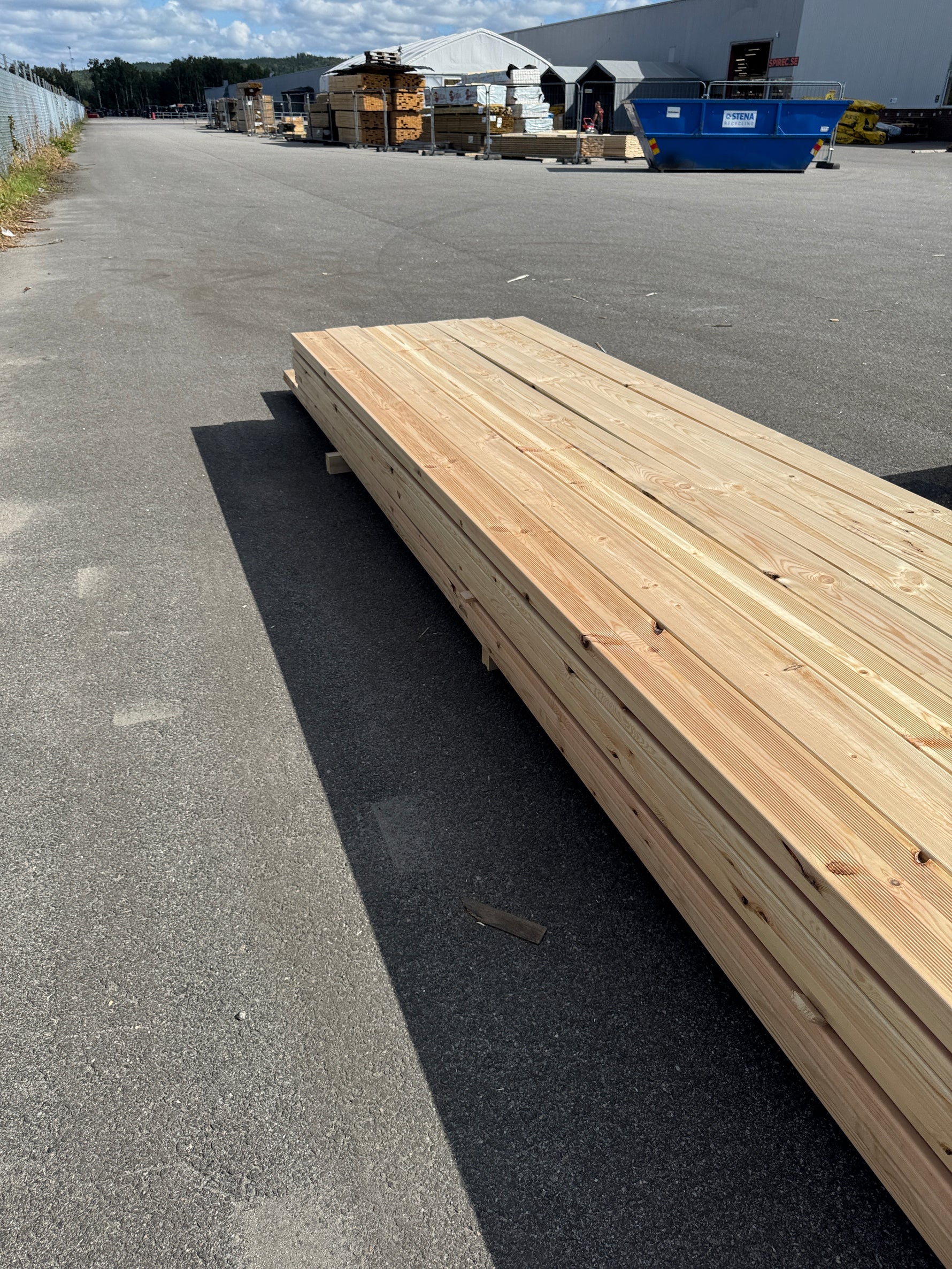 Paket Rillad 28x145 – 84st – 4.80–5.40 m – ANDRASORTERING