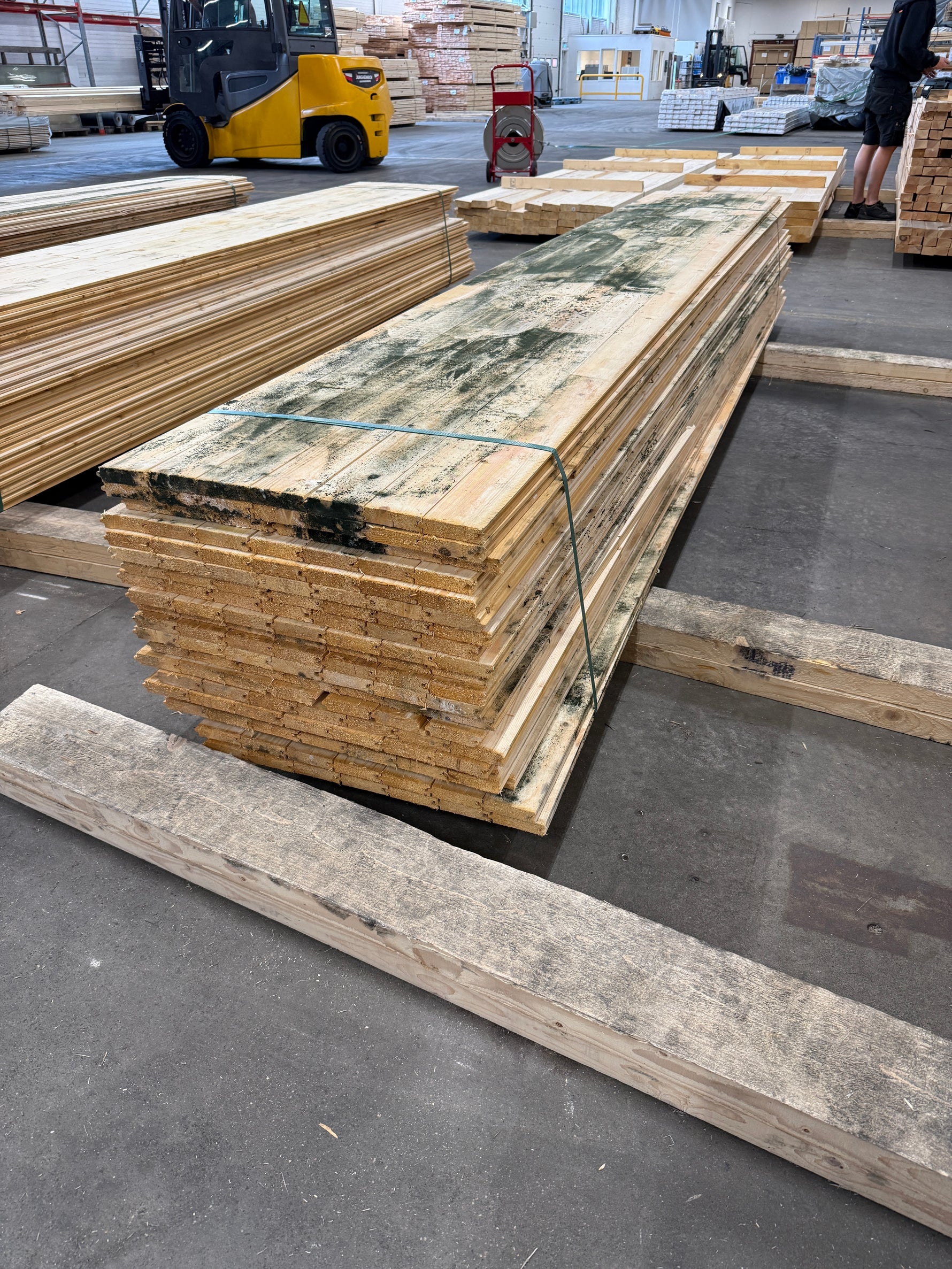 Parti Råspontluckor 20x540x3600mm 21st (Mögelskadat)